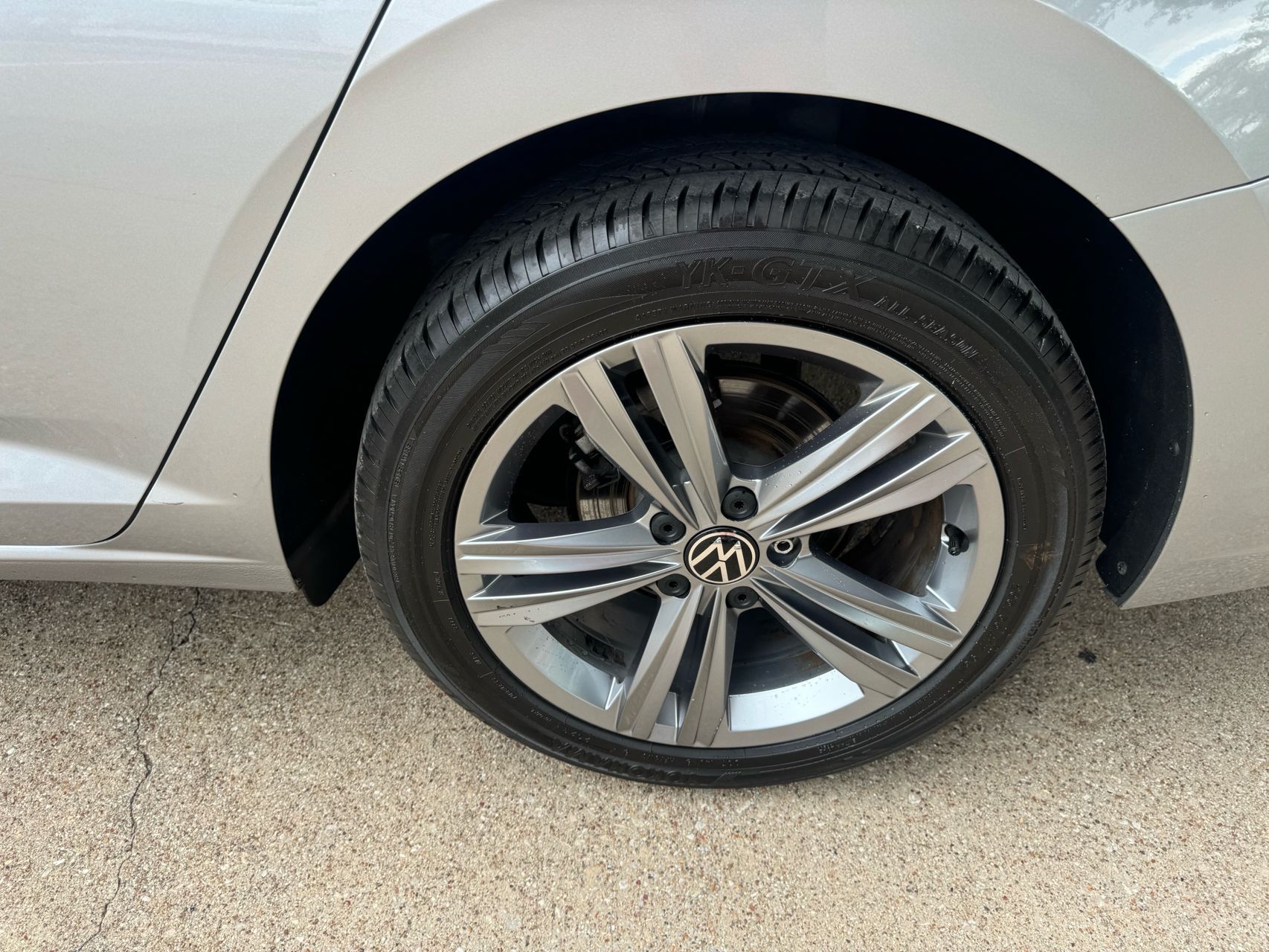 2024 Volkswagen Jetta SE photo 31