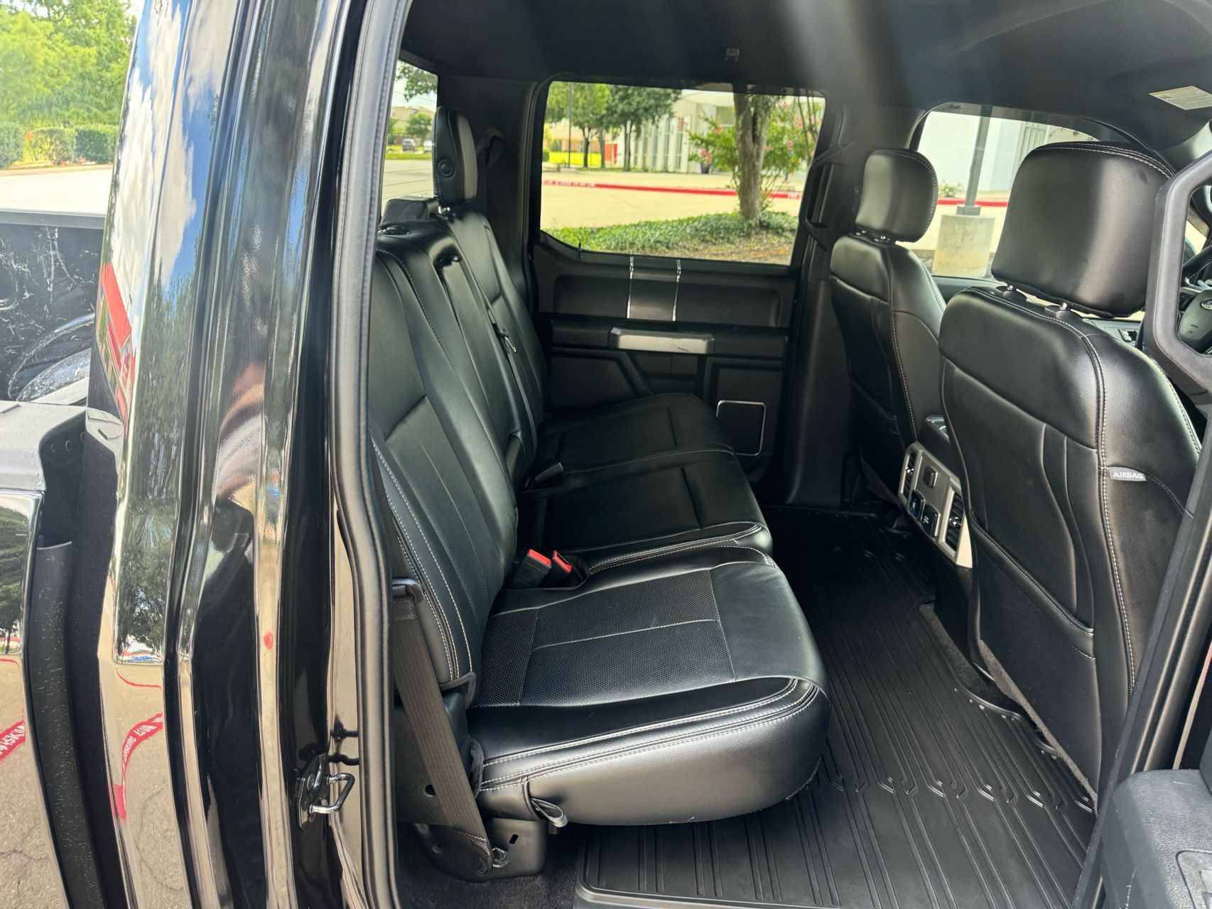2020 Ford F-150 Lariat photo 49