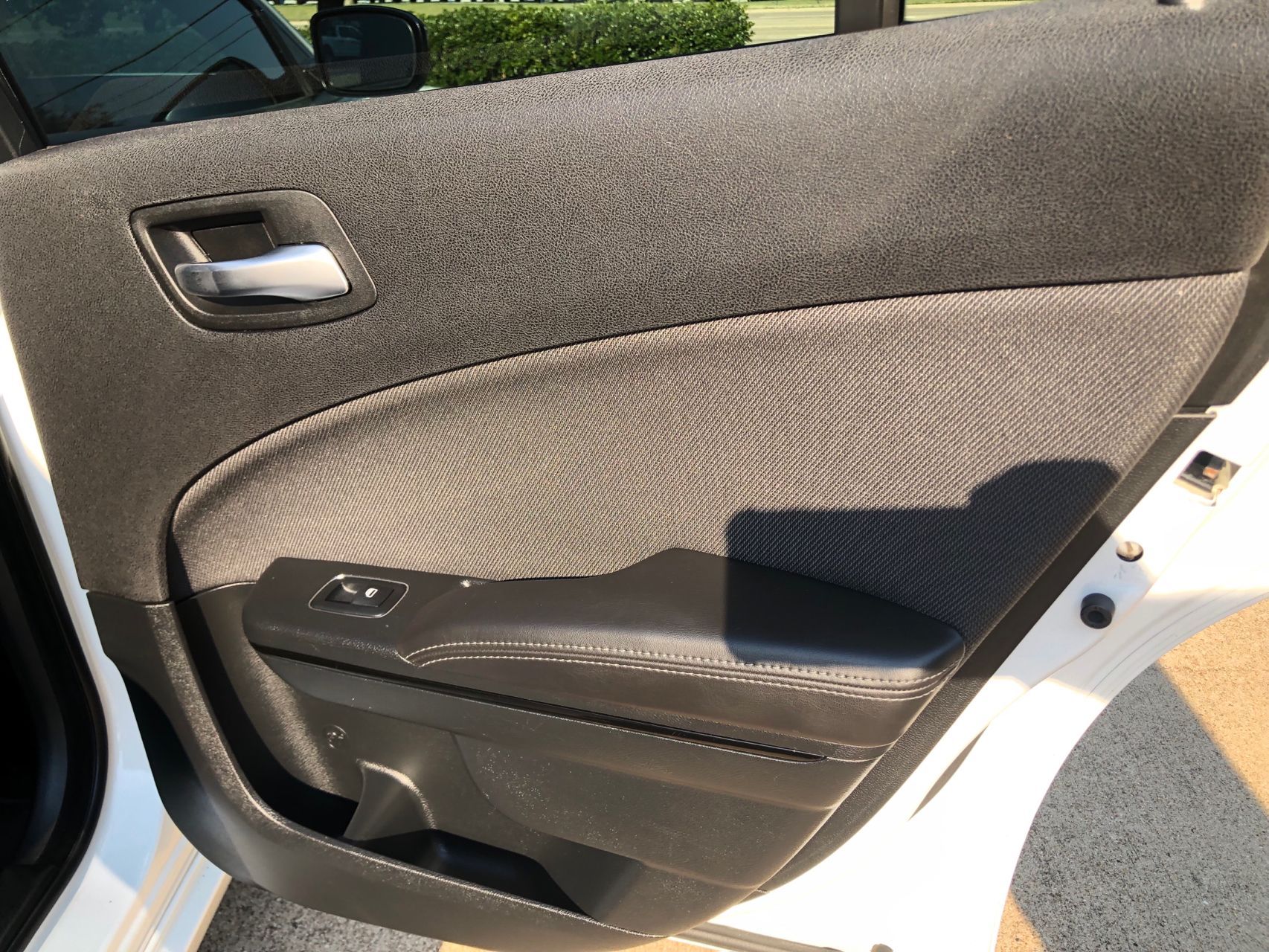 2018 Dodge Charger SXT photo 16