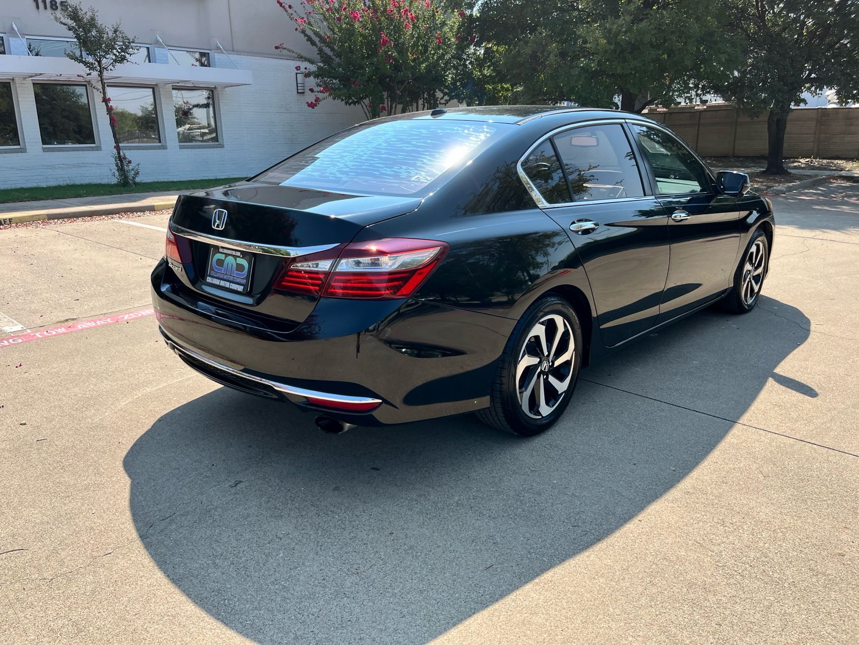 2016 Honda Accord EX-L photo 5