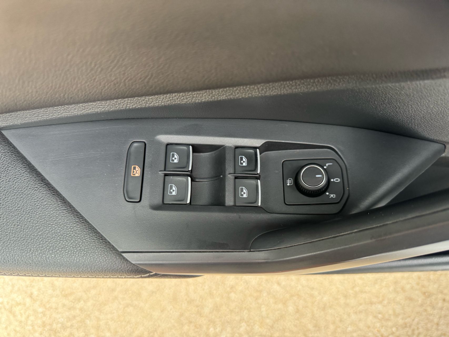 2024 Volkswagen Jetta SE photo 33