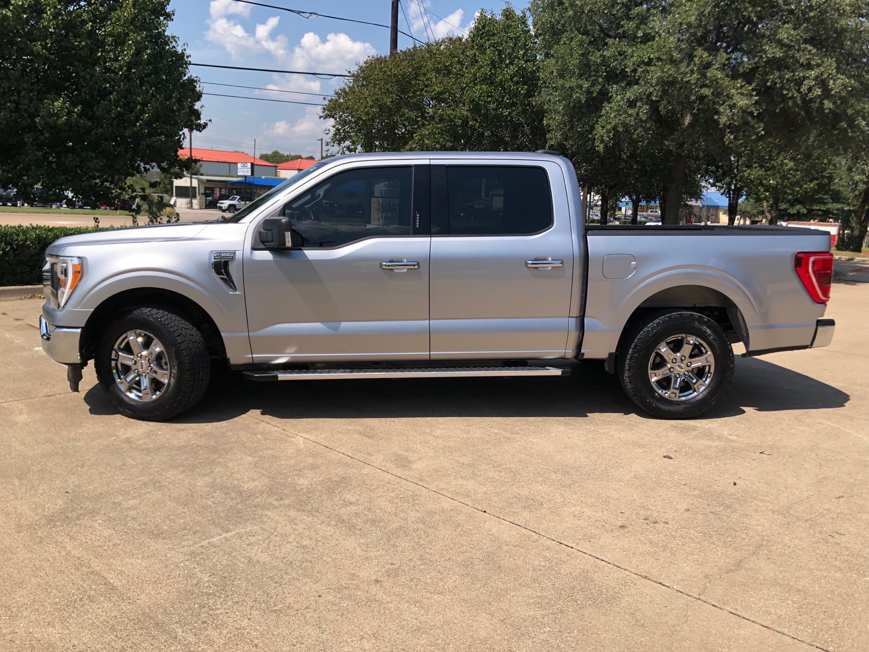 2022 Ford F-150 XLT photo 2