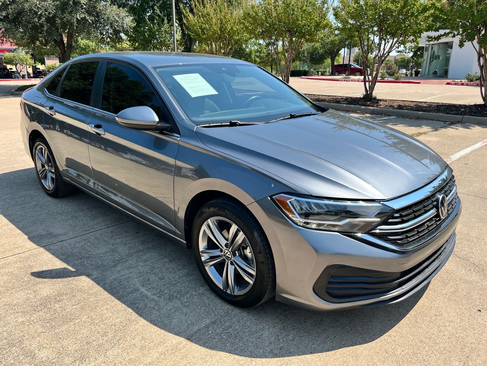 2024 Volkswagen Jetta SE photo 2