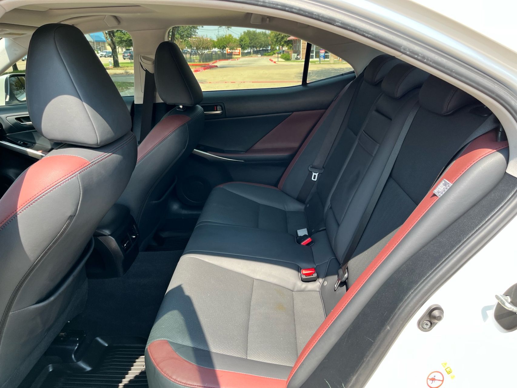 2019 Lexus IS 300 photo 20
