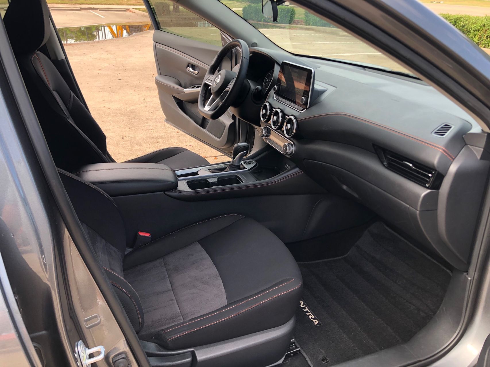 2021 Nissan Sentra SR photo 14