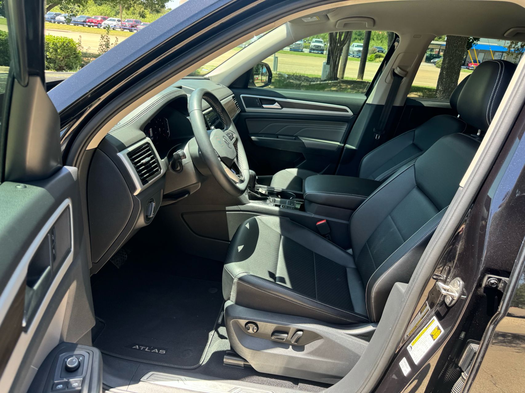 2020 Volkswagen Atlas S photo 43