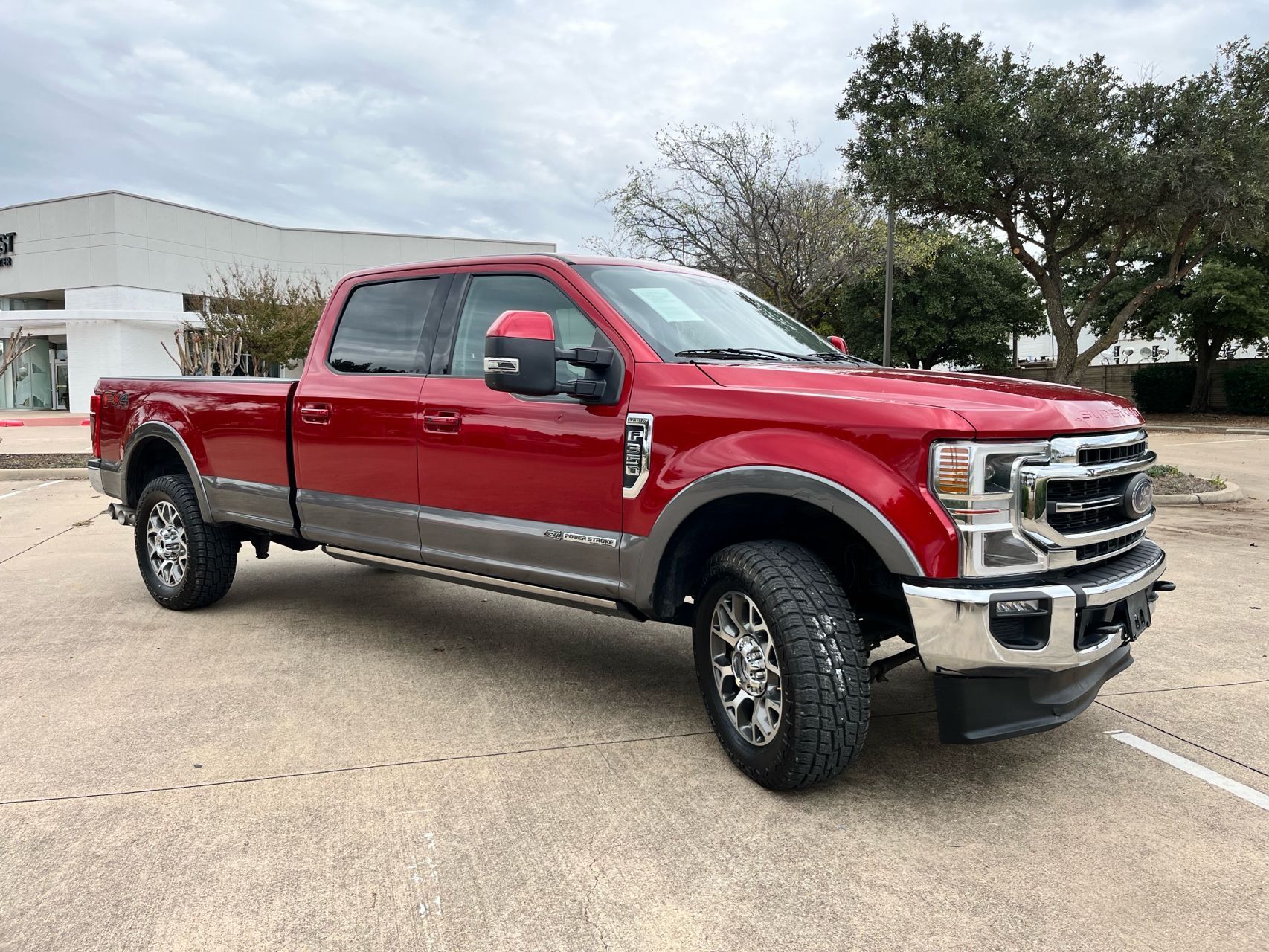 2021 Ford F-350 Lariat photo 3