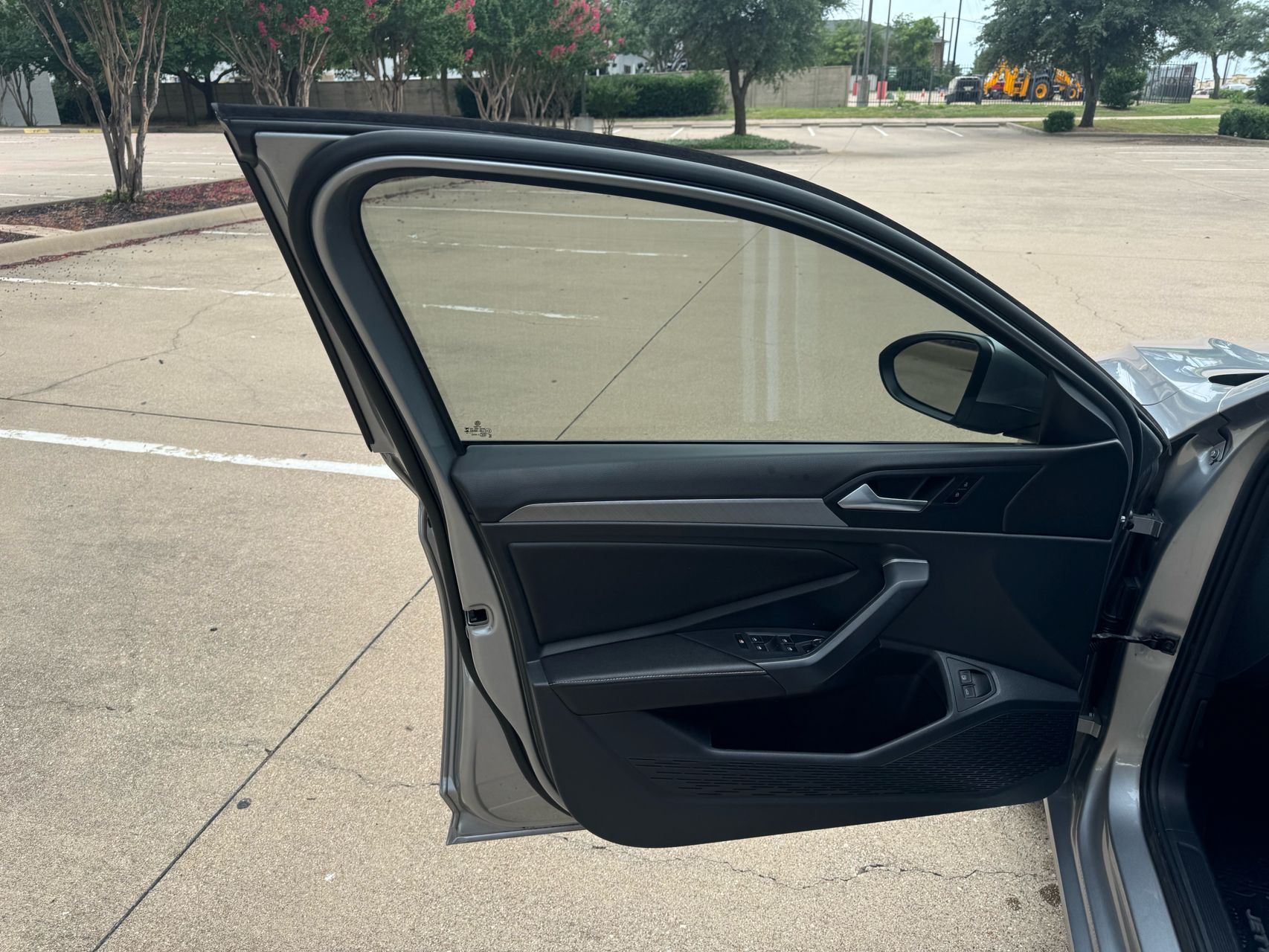 2024 Volkswagen Jetta SE photo 32