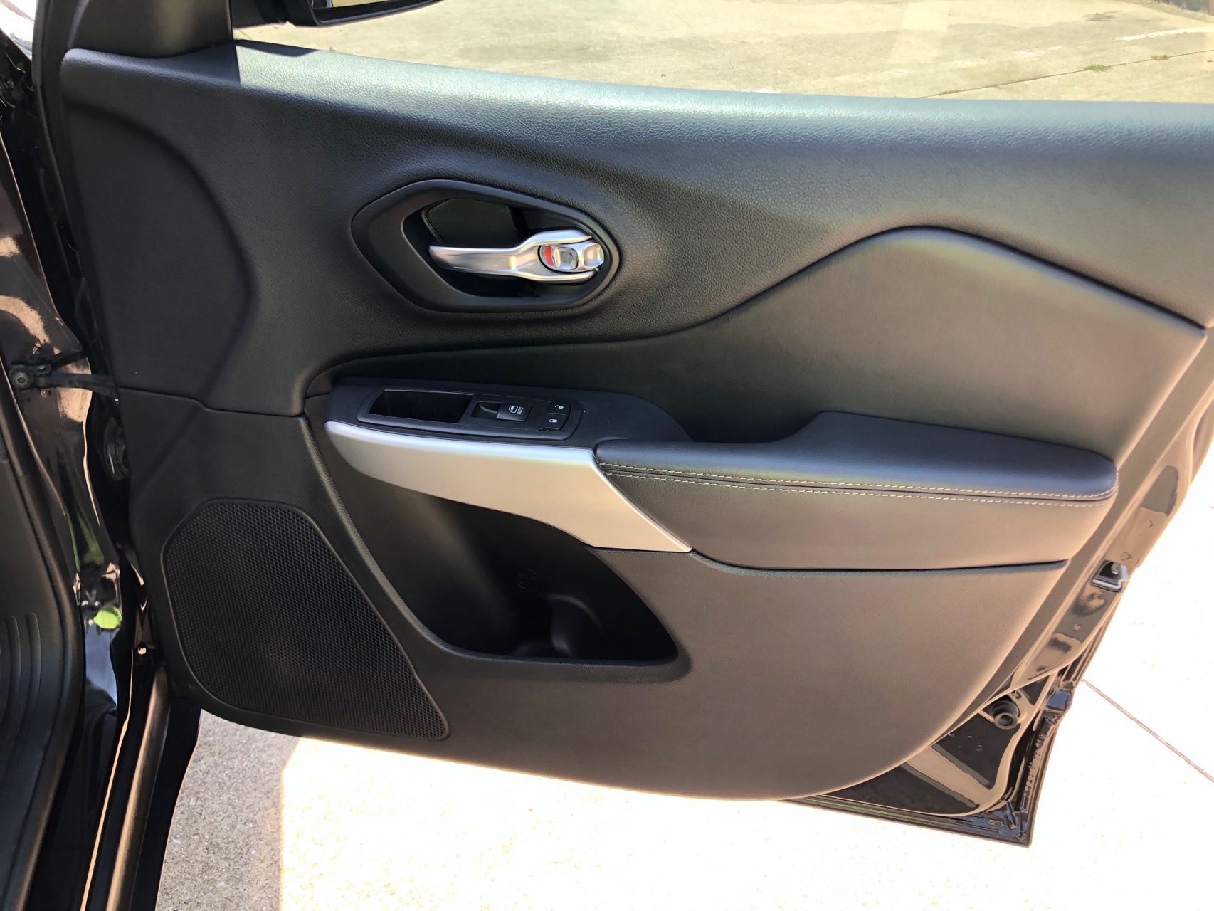 2018 Jeep Cherokee Latitude photo 15