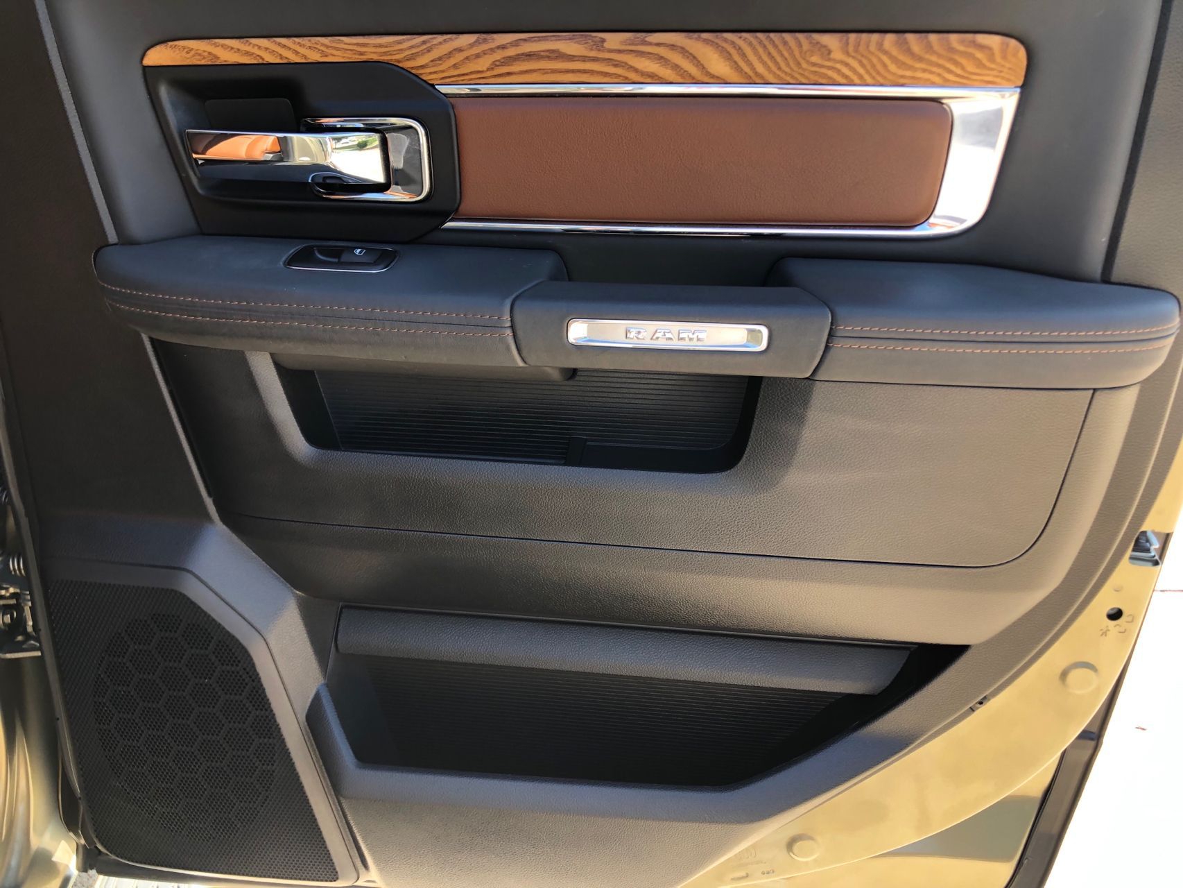 2015 Ram 1500 Laramie Longhorn photo 23