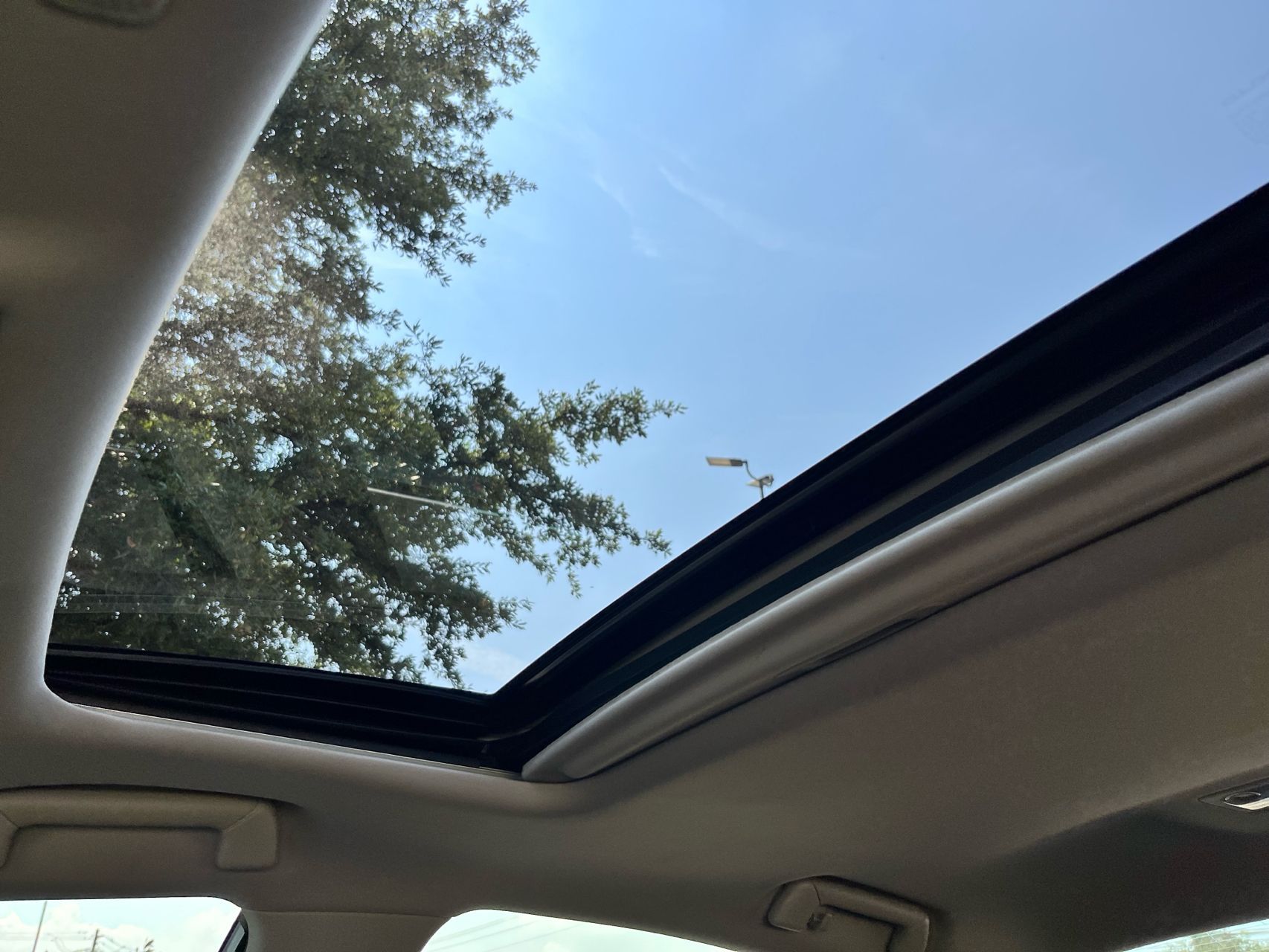 2019 Lexus IS 300 photo 32