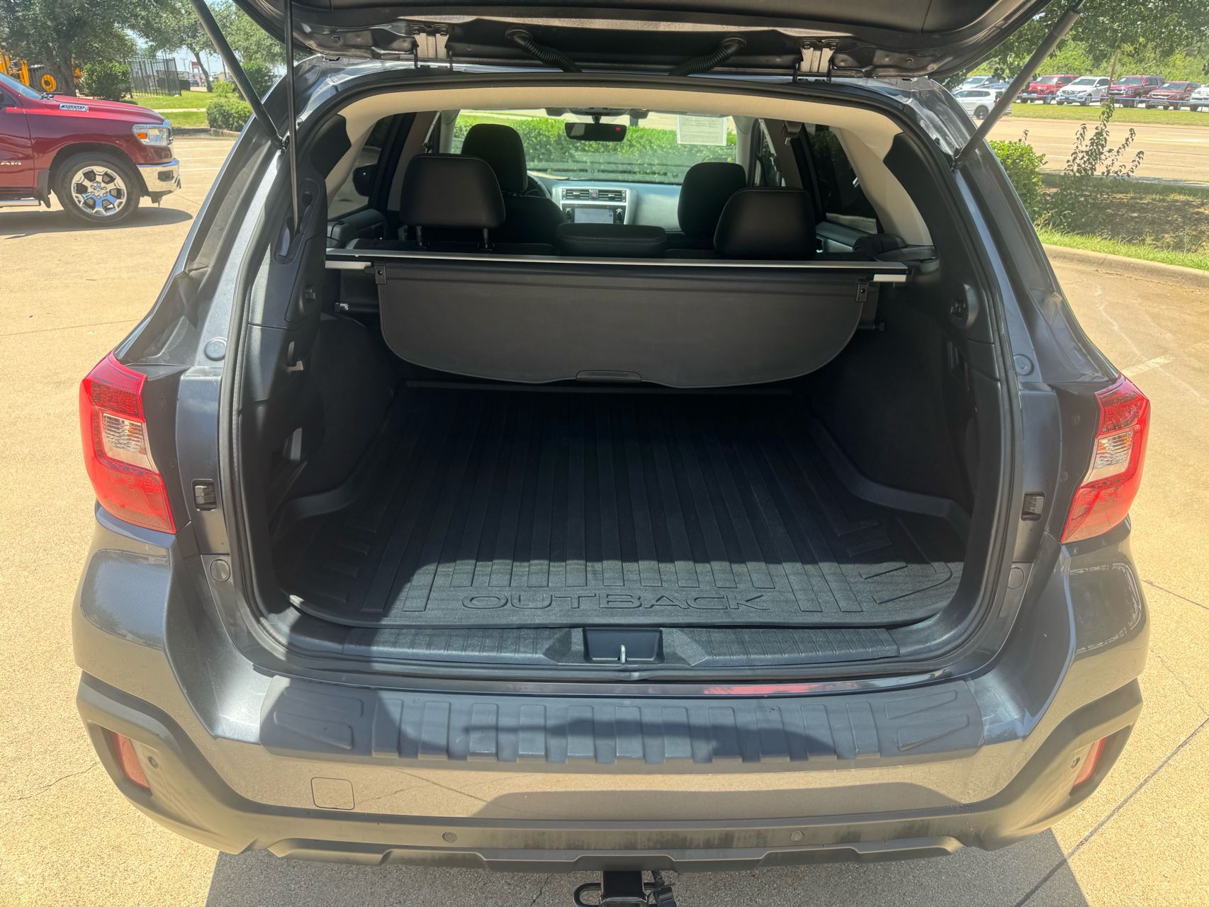 2018 Subaru Outback 2.5i Limited photo 9