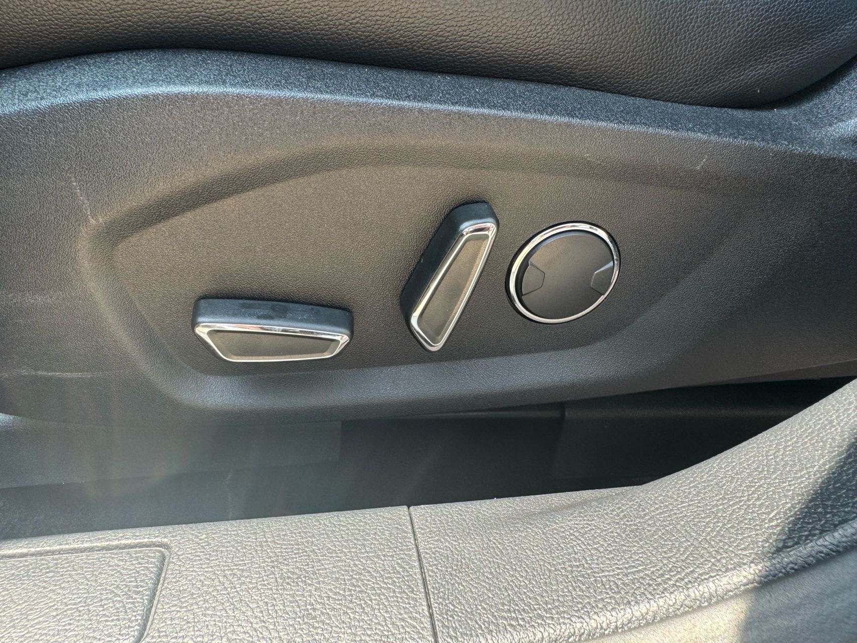 2017 Ford Fusion Titanium photo 45