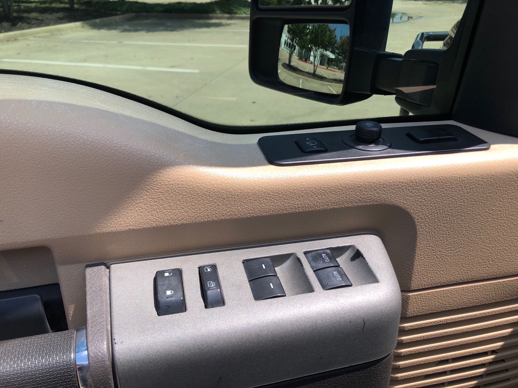 2016 Ford F-250 Lariat photo 14