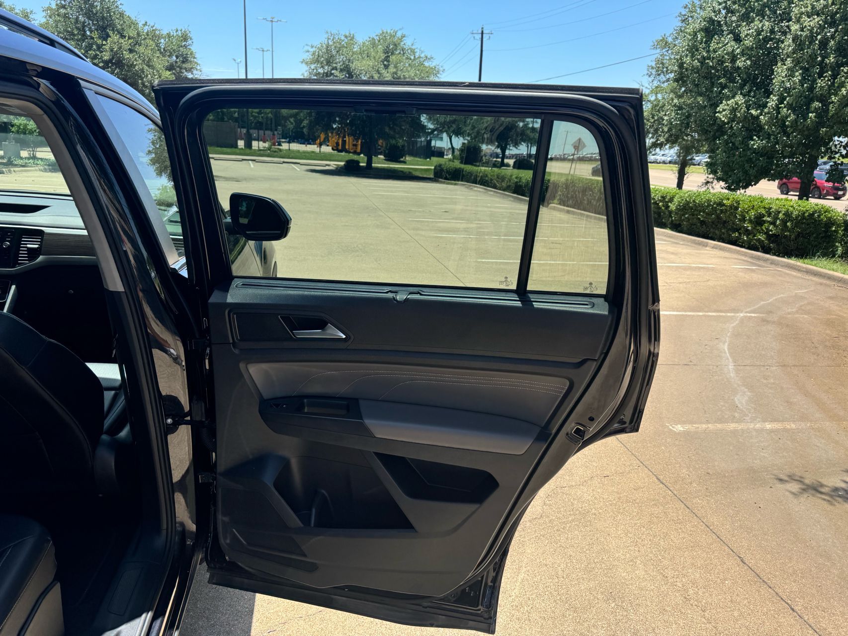 2020 Volkswagen Atlas S photo 47