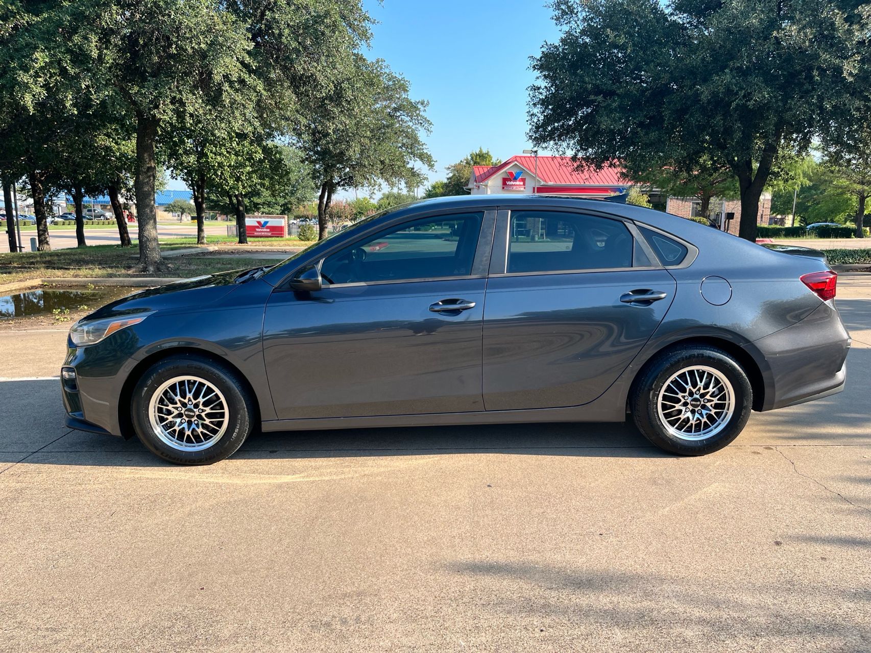 2019 Kia Forte FE LXS photo 9