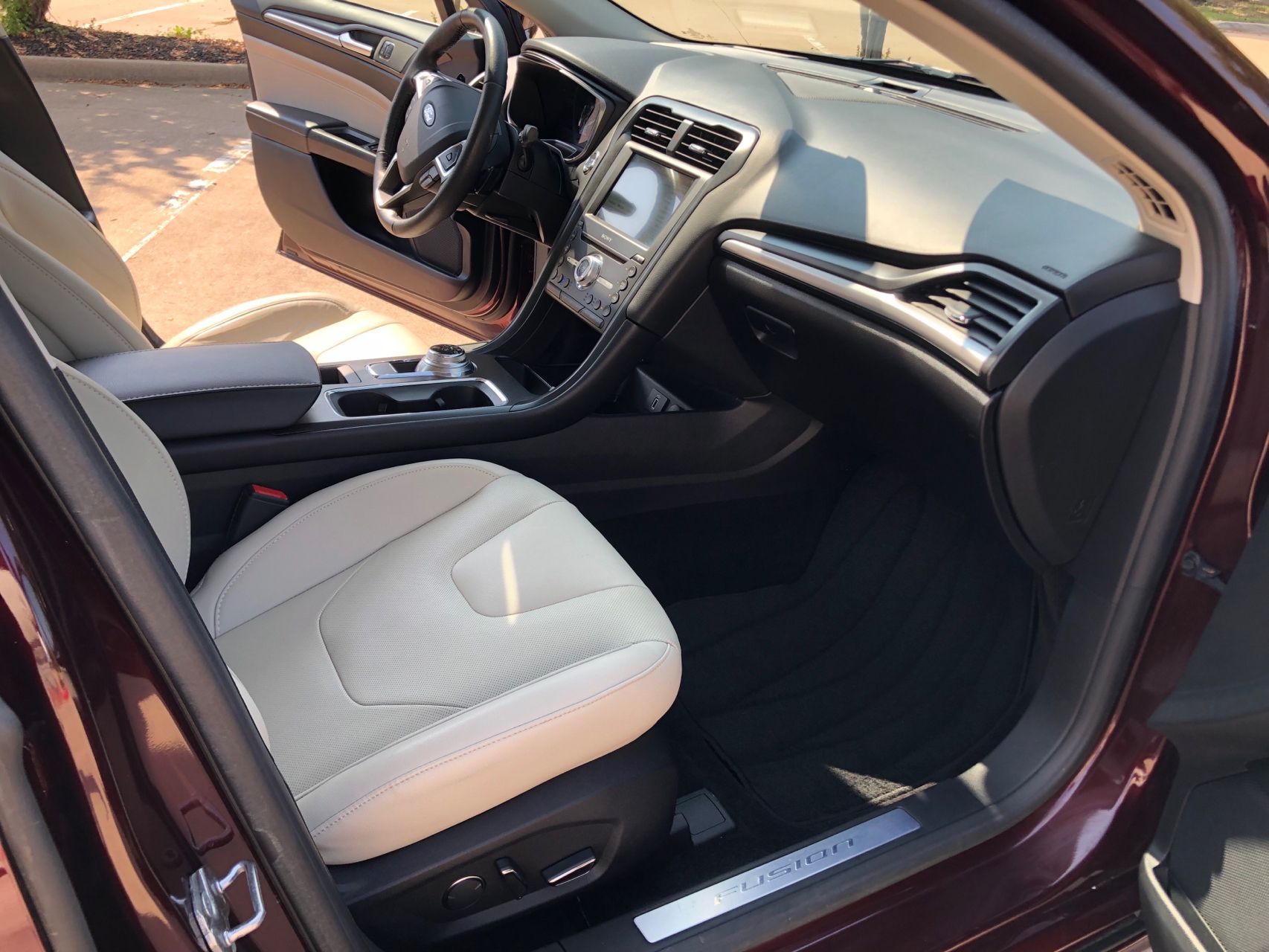 2017 Ford Fusion Titanium photo 16