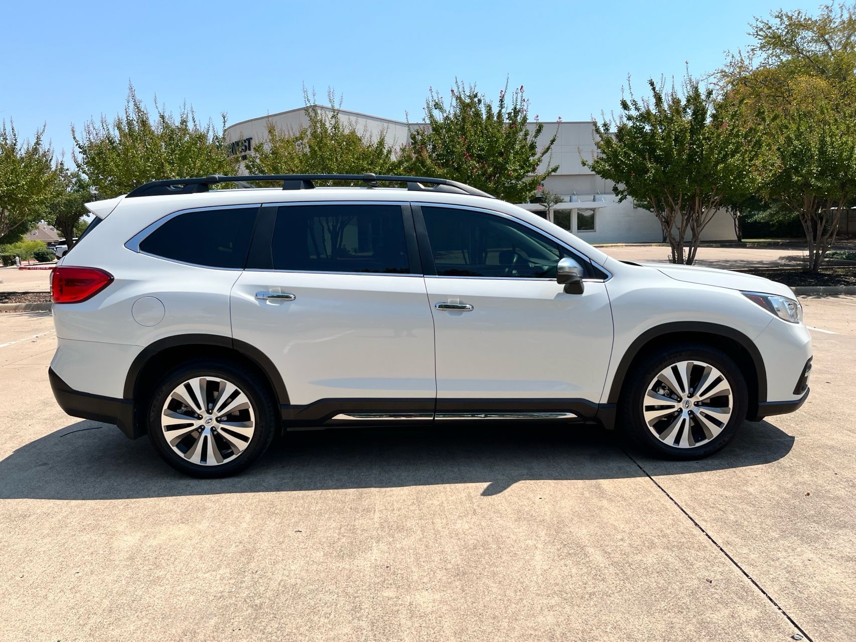 2021 Volkswagen Atlas SEL photo 32