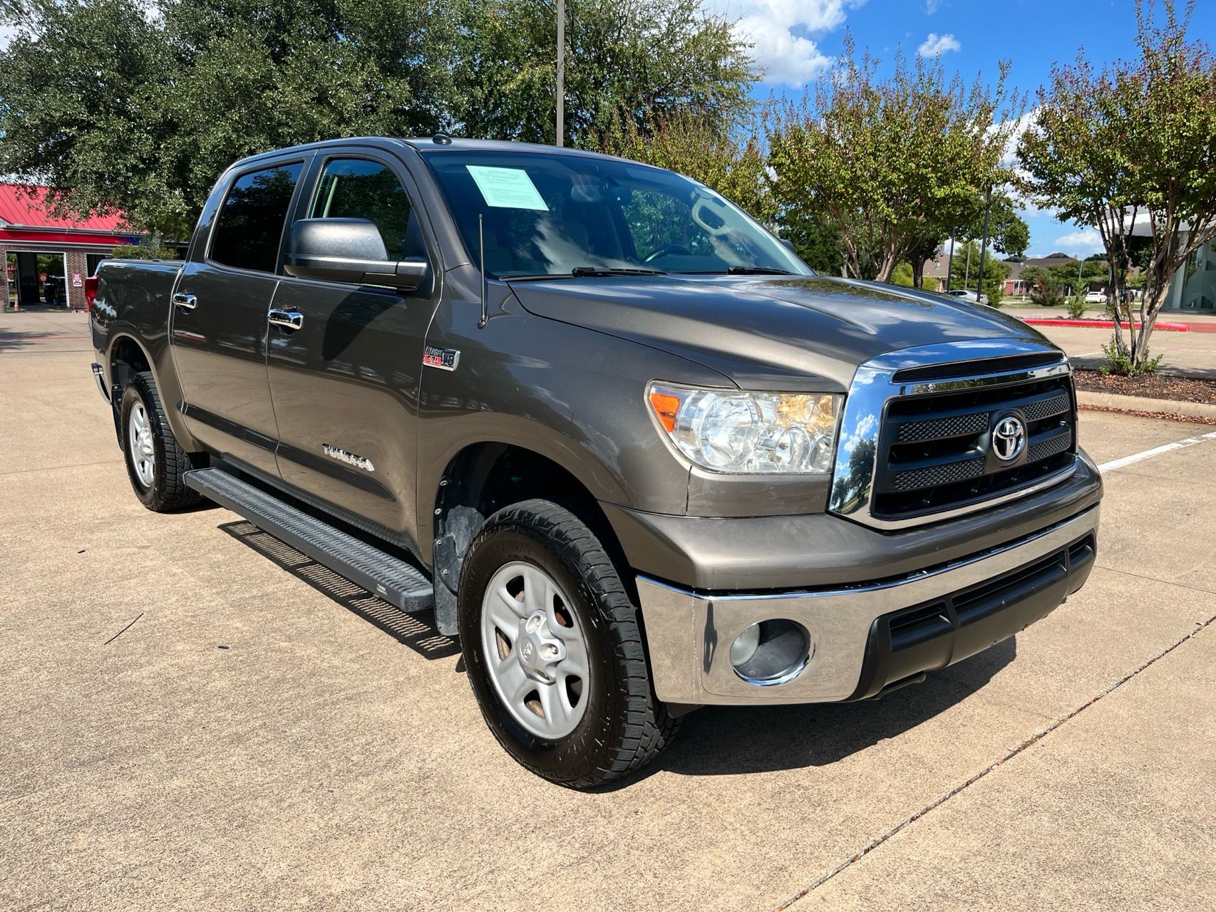 2013 Toyota Tundra CrewMax photo 3