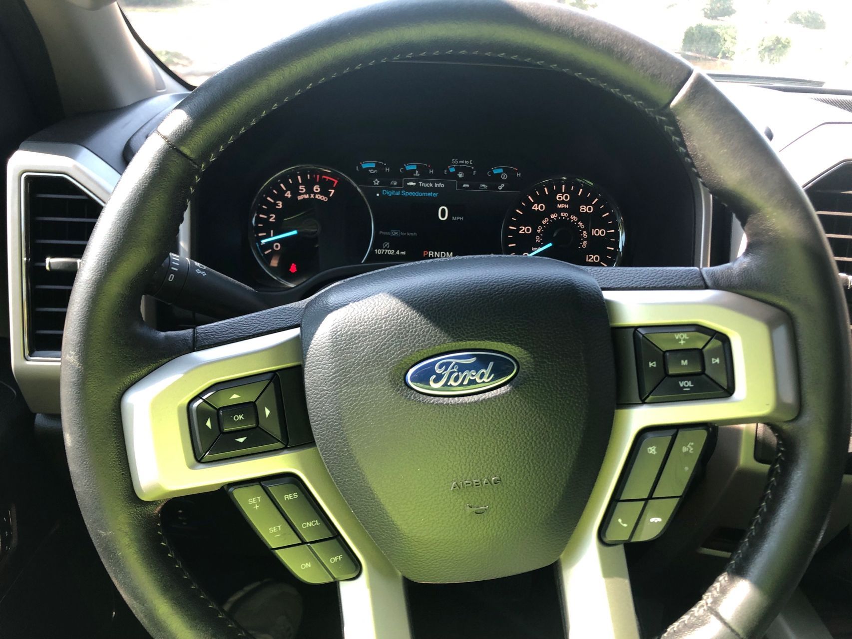 2019 Ford F-150 Lariat photo 27