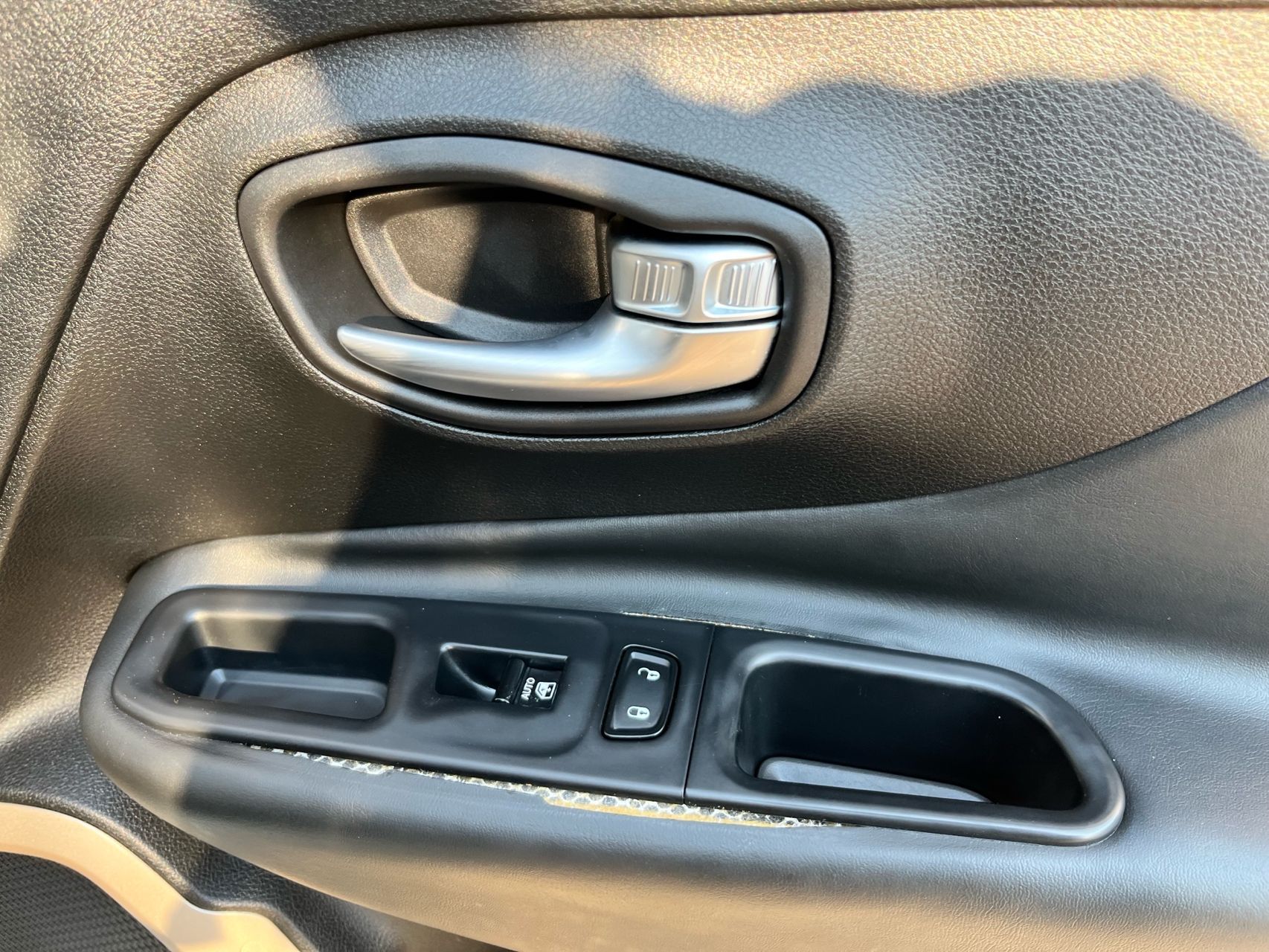 2018 Jeep Cherokee Latitude photo 61