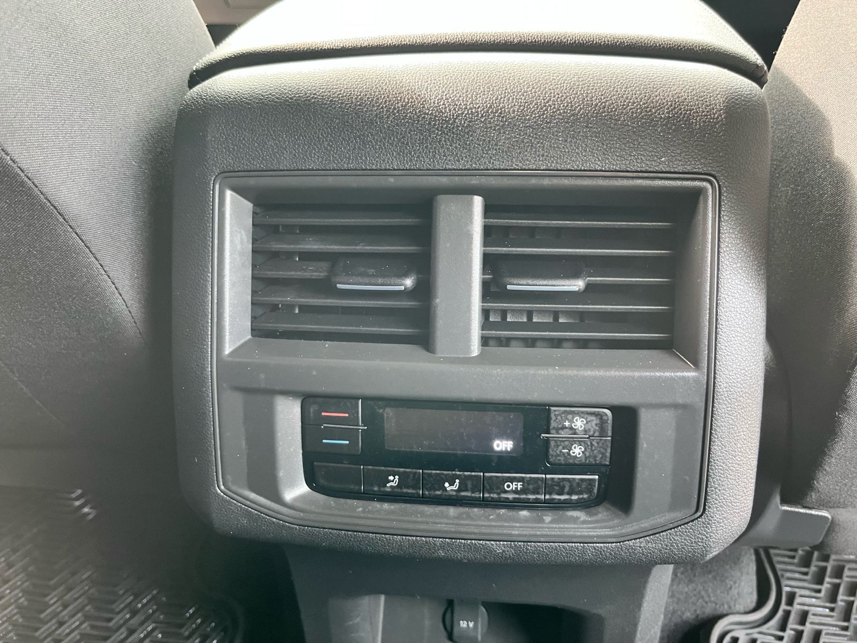 2020 Volkswagen Atlas S photo 14
