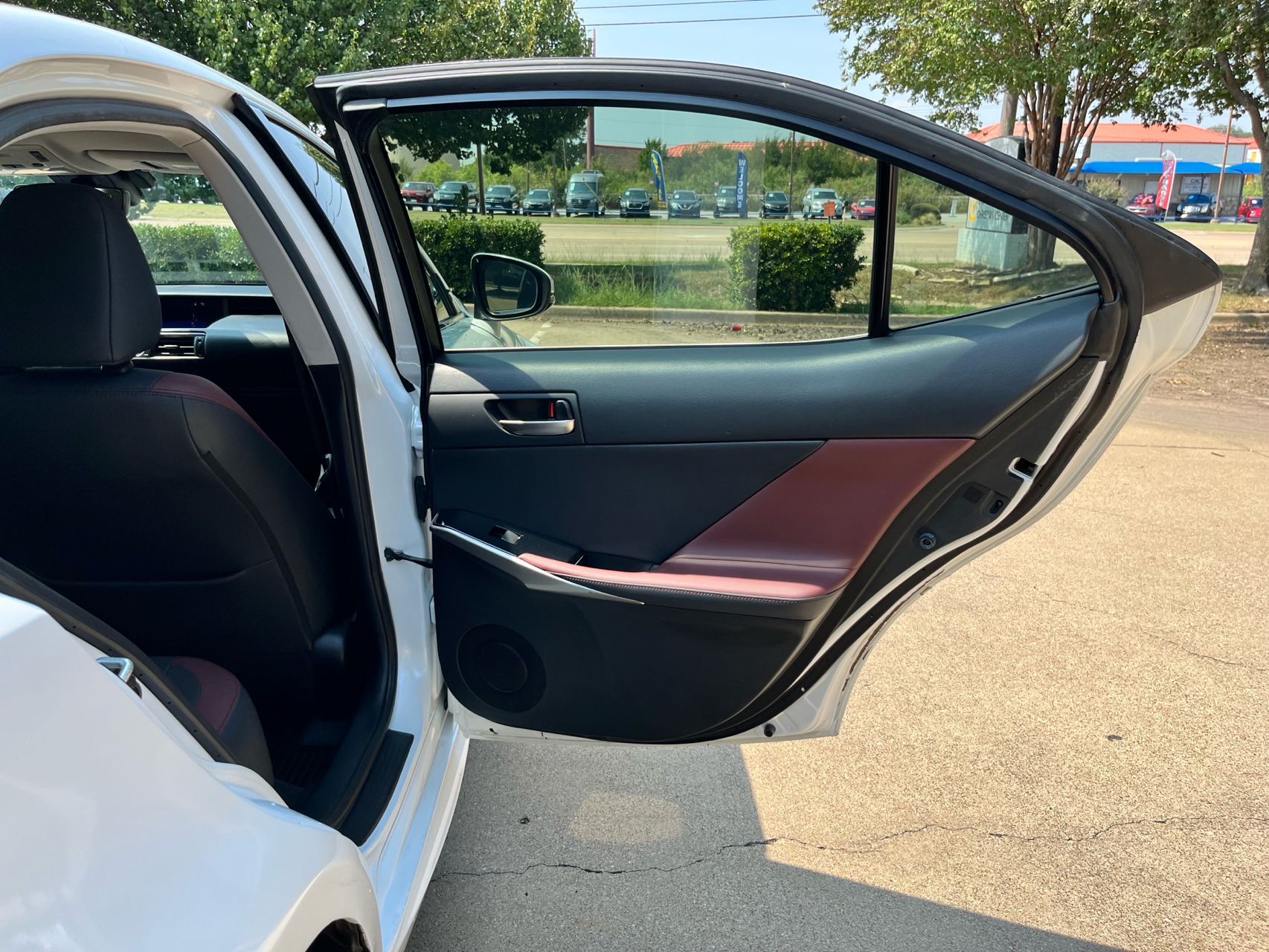 2019 Lexus IS 300 photo 16