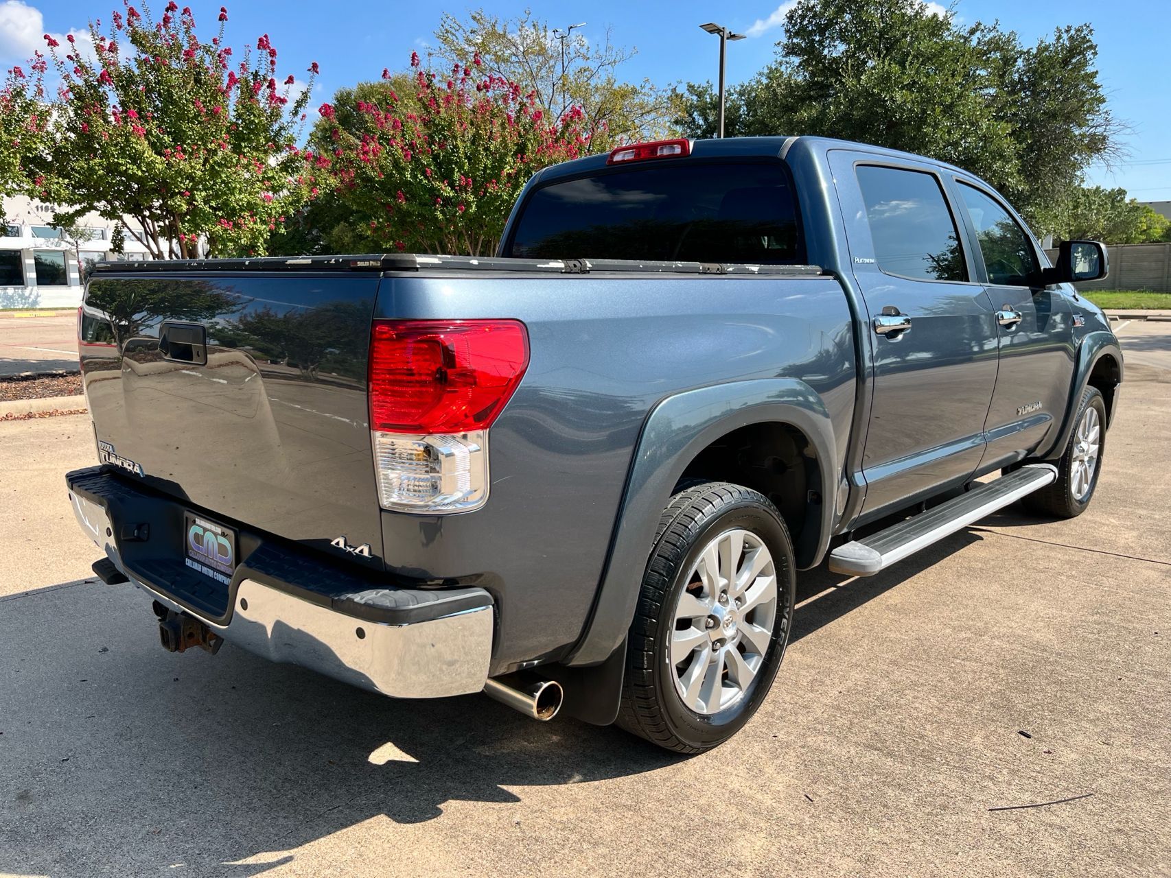 2010 Toyota Tundra Limited photo 2