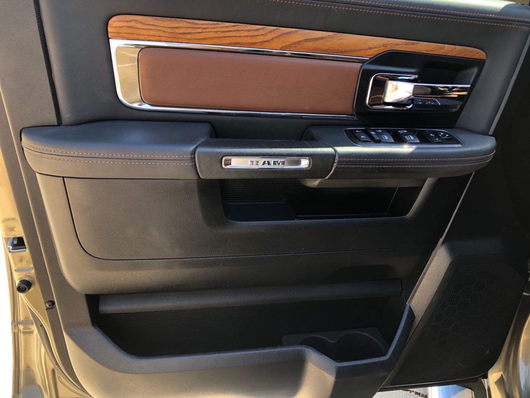 2021 Volkswagen Atlas SEL photo 61