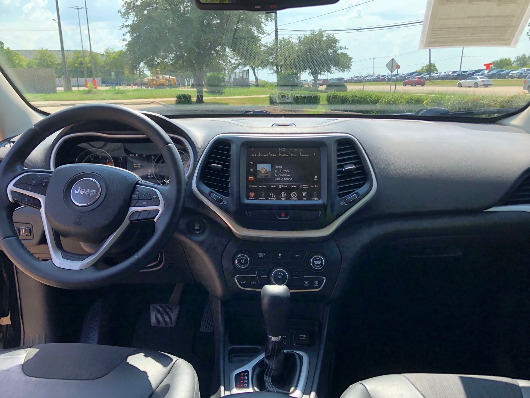 2018 Jeep Cherokee Latitude photo 21