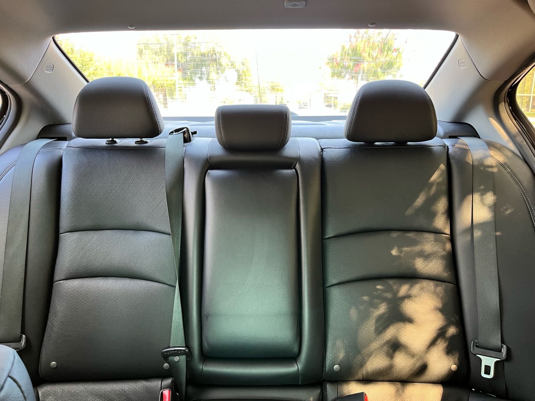 2016 Honda Accord EX-L photo 32