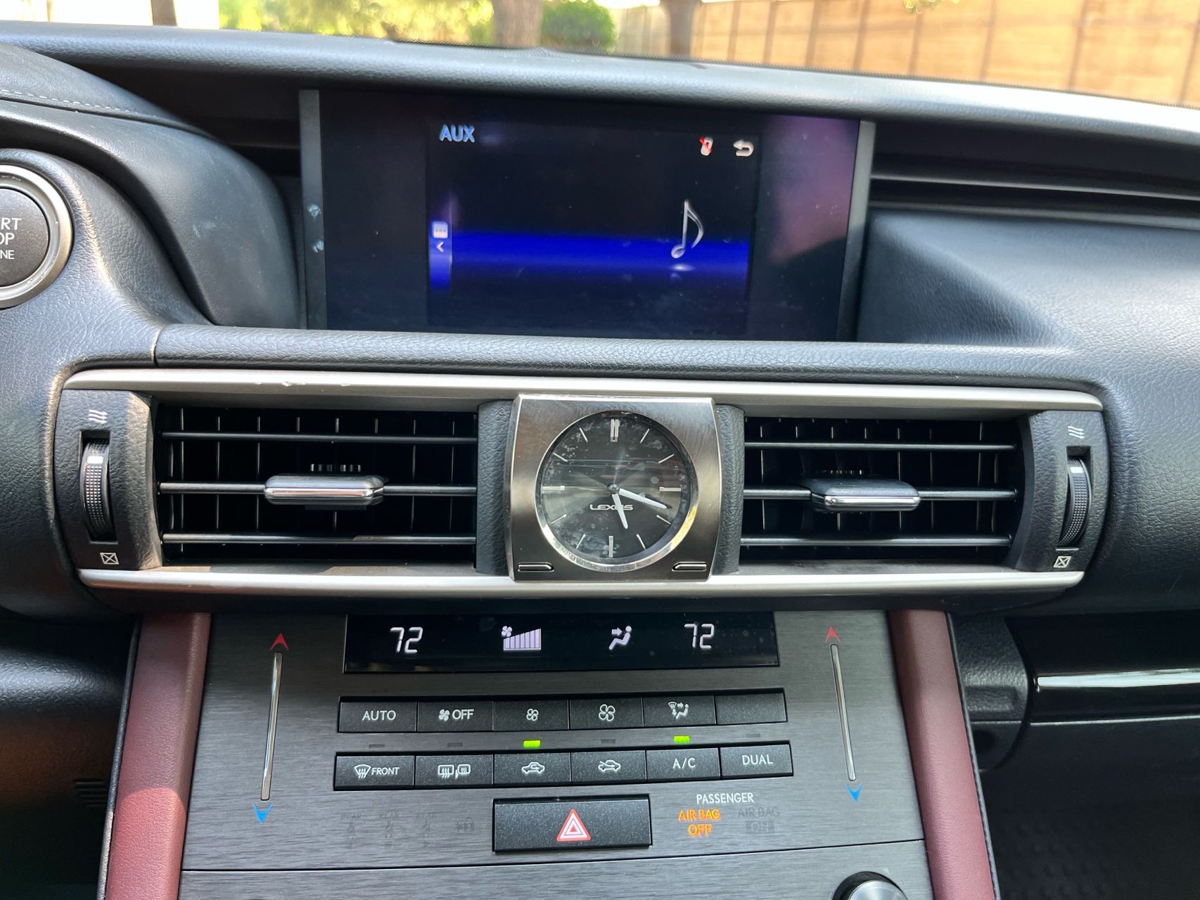 2019 Lexus IS 300 photo 23