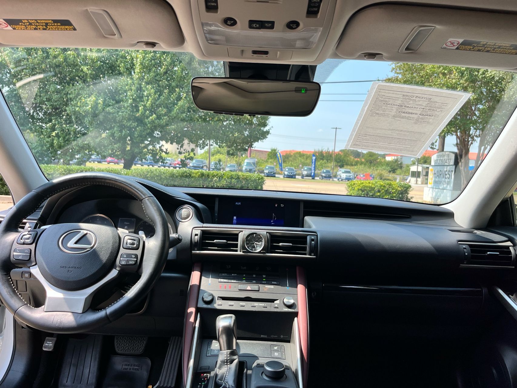 2019 Lexus IS 300 photo 18