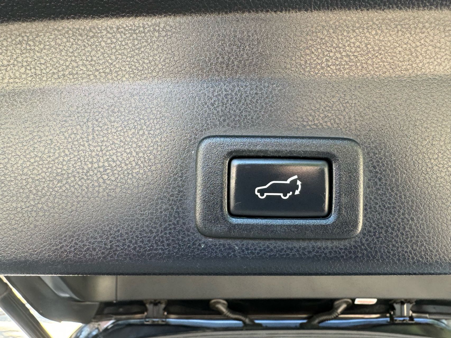 2018 Dodge Charger SXT photo 56