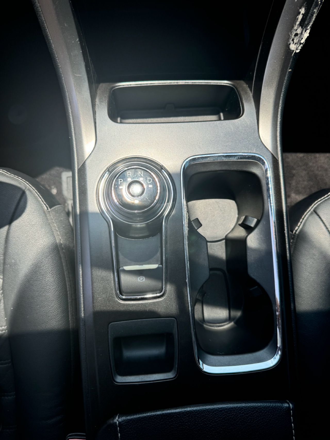 2018 Ford Fusion SE photo 24