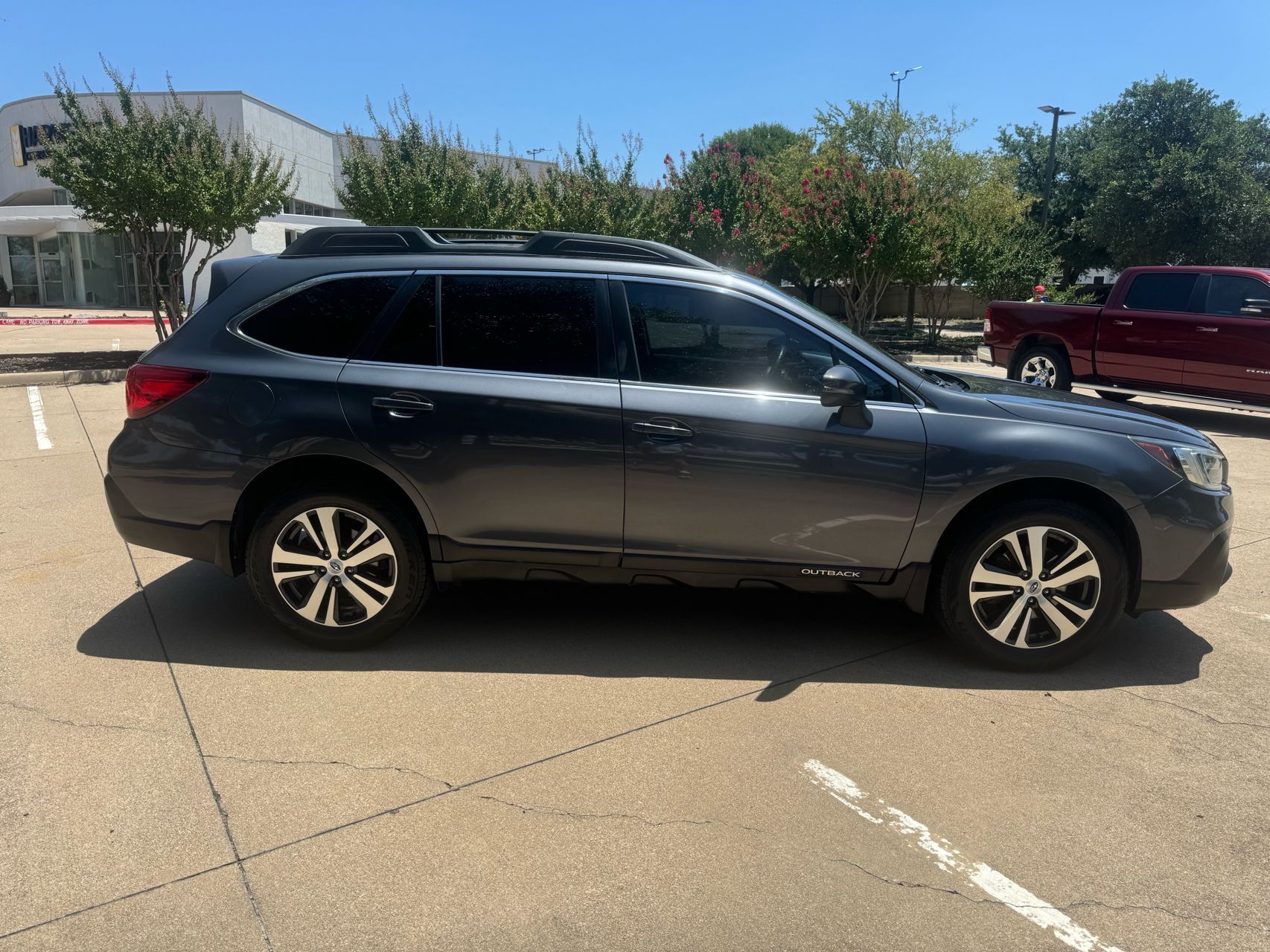 2018 Subaru Outback 2.5i Limited photo 5