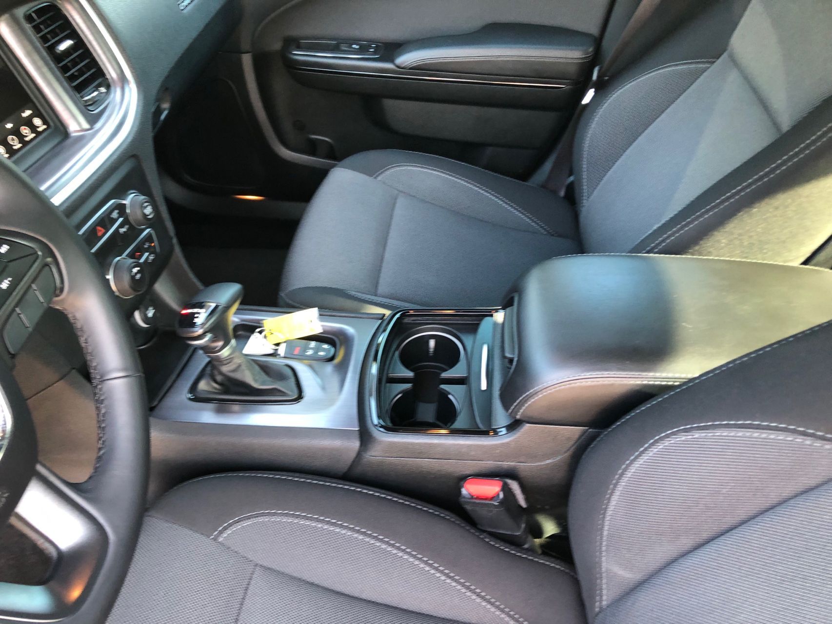 2018 Dodge Charger SXT photo 14