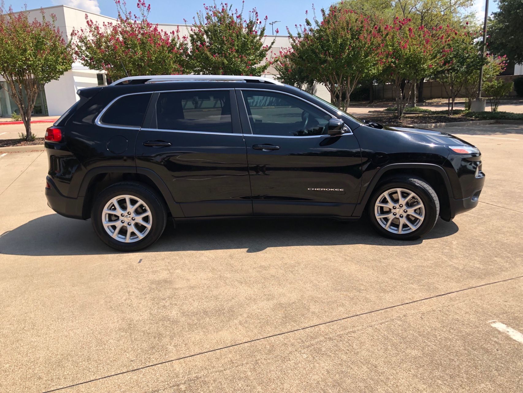 2018 Jeep Cherokee Latitude photo 5