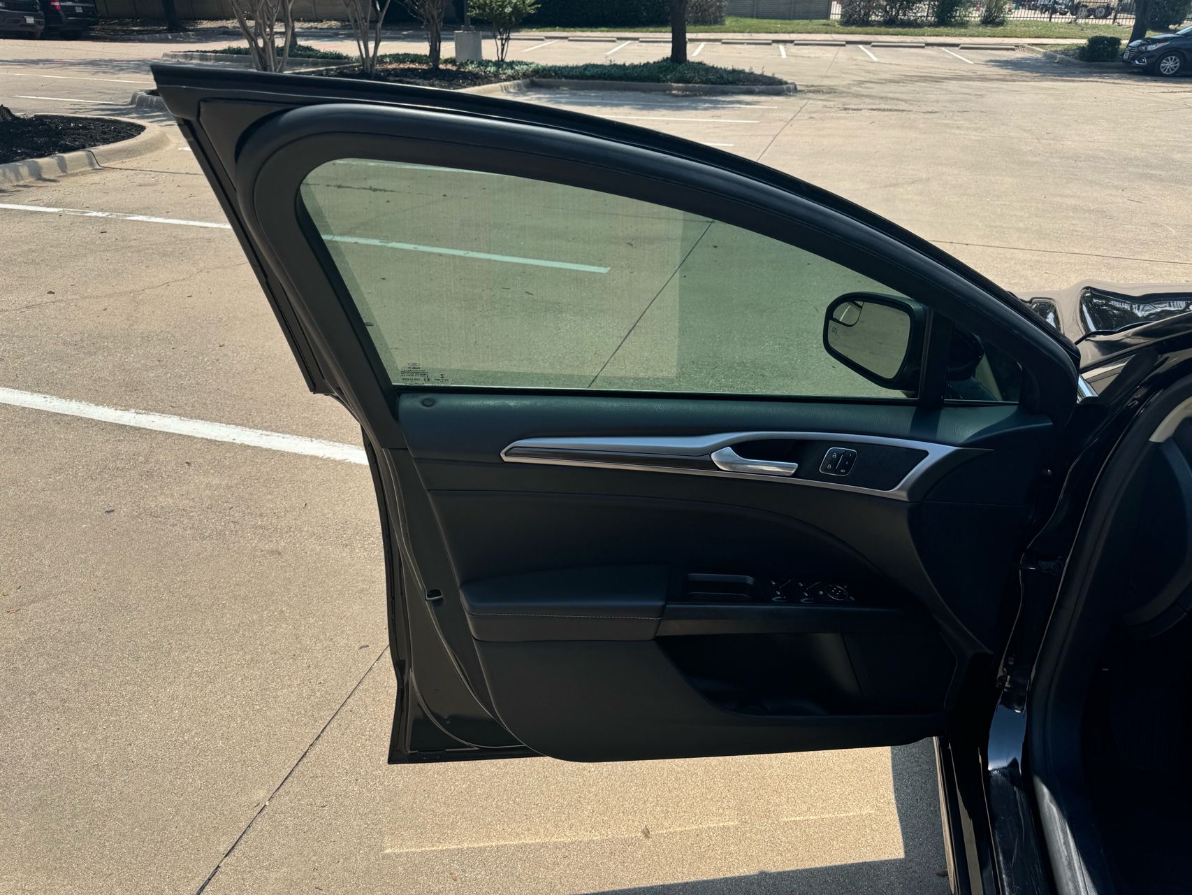 2017 Ford Fusion Titanium photo 42