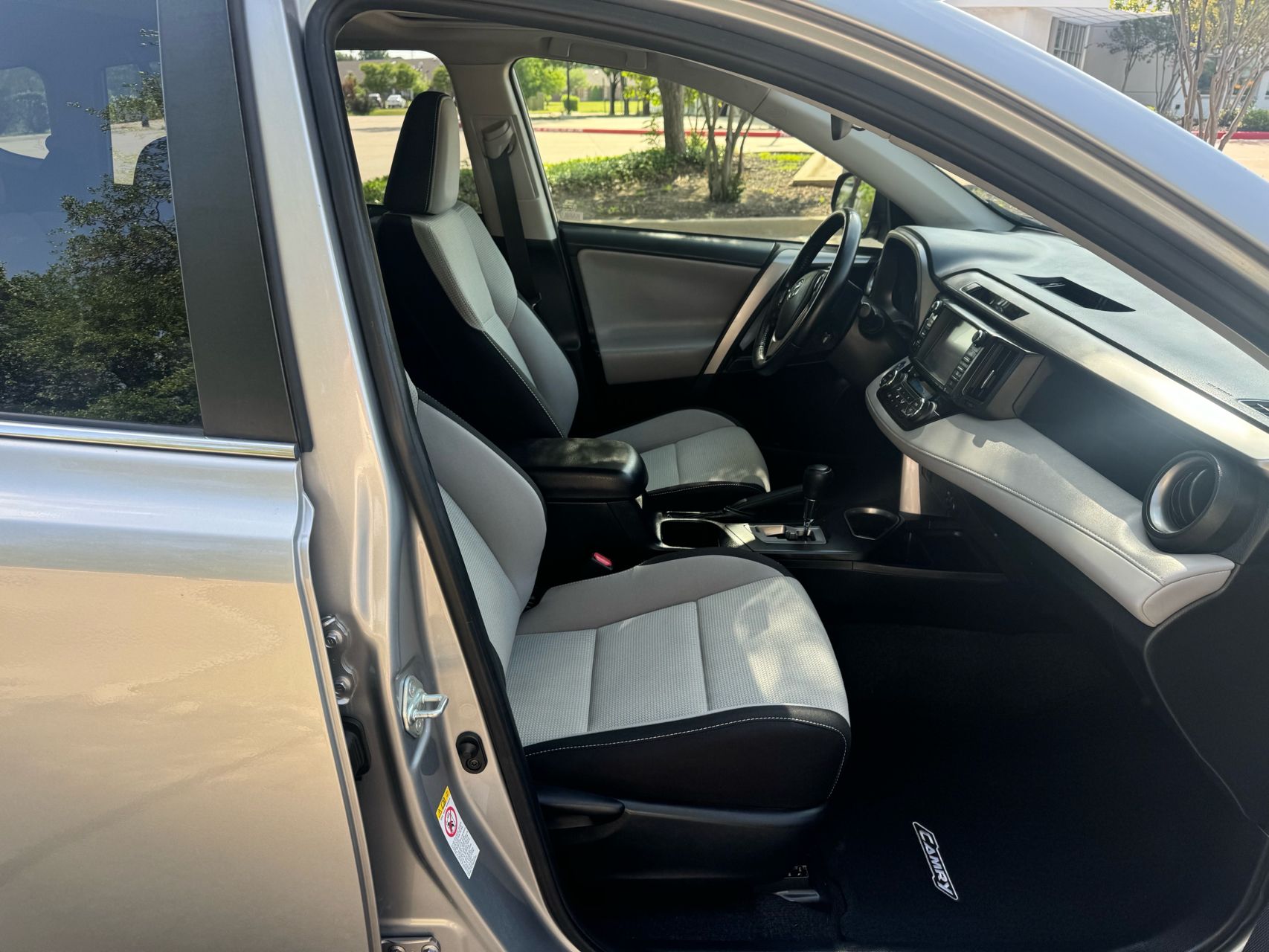 2018 Toyota Prius Prime Premium photo 50