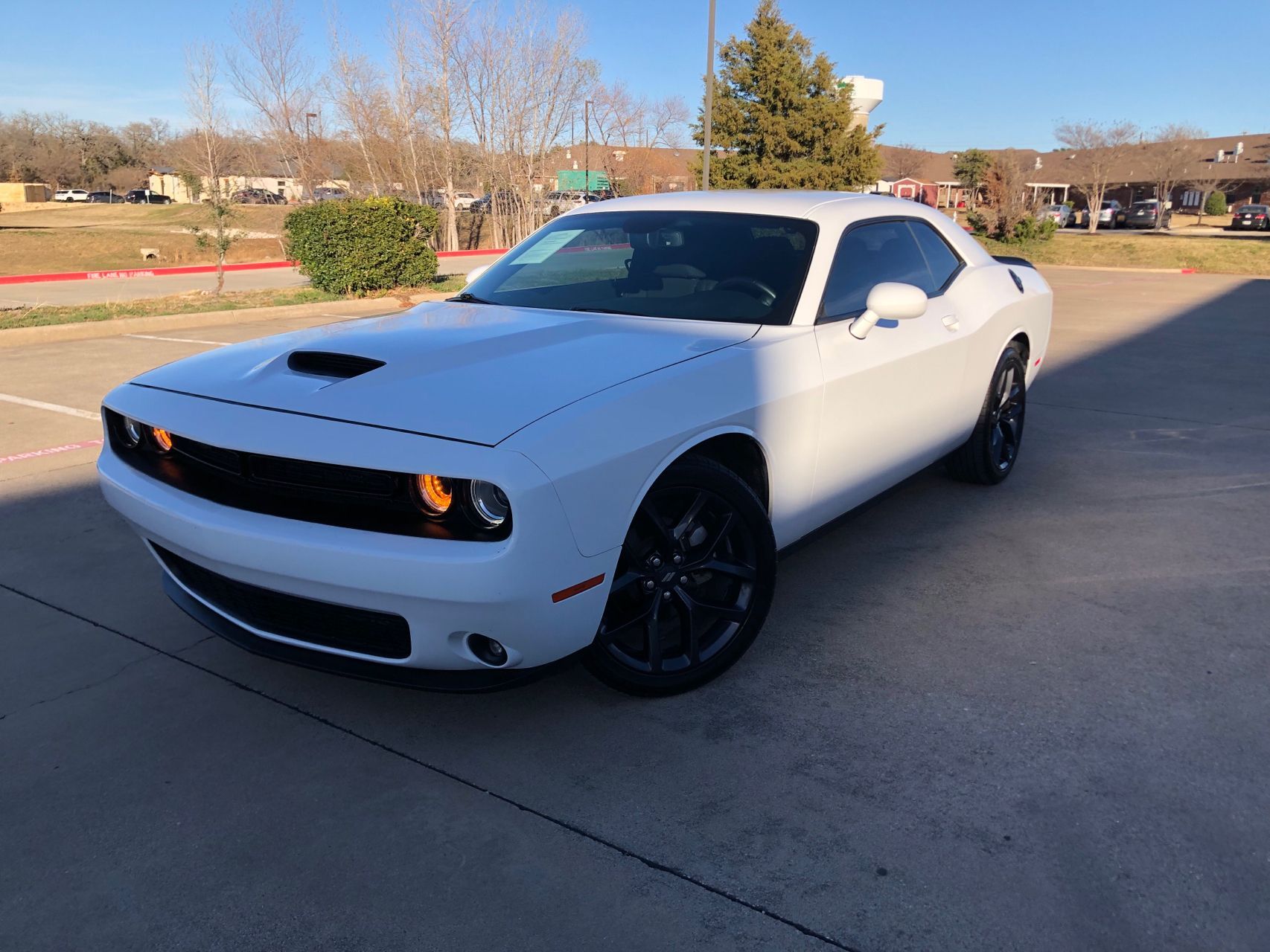 2022 Dodge Challenger SXT's photo