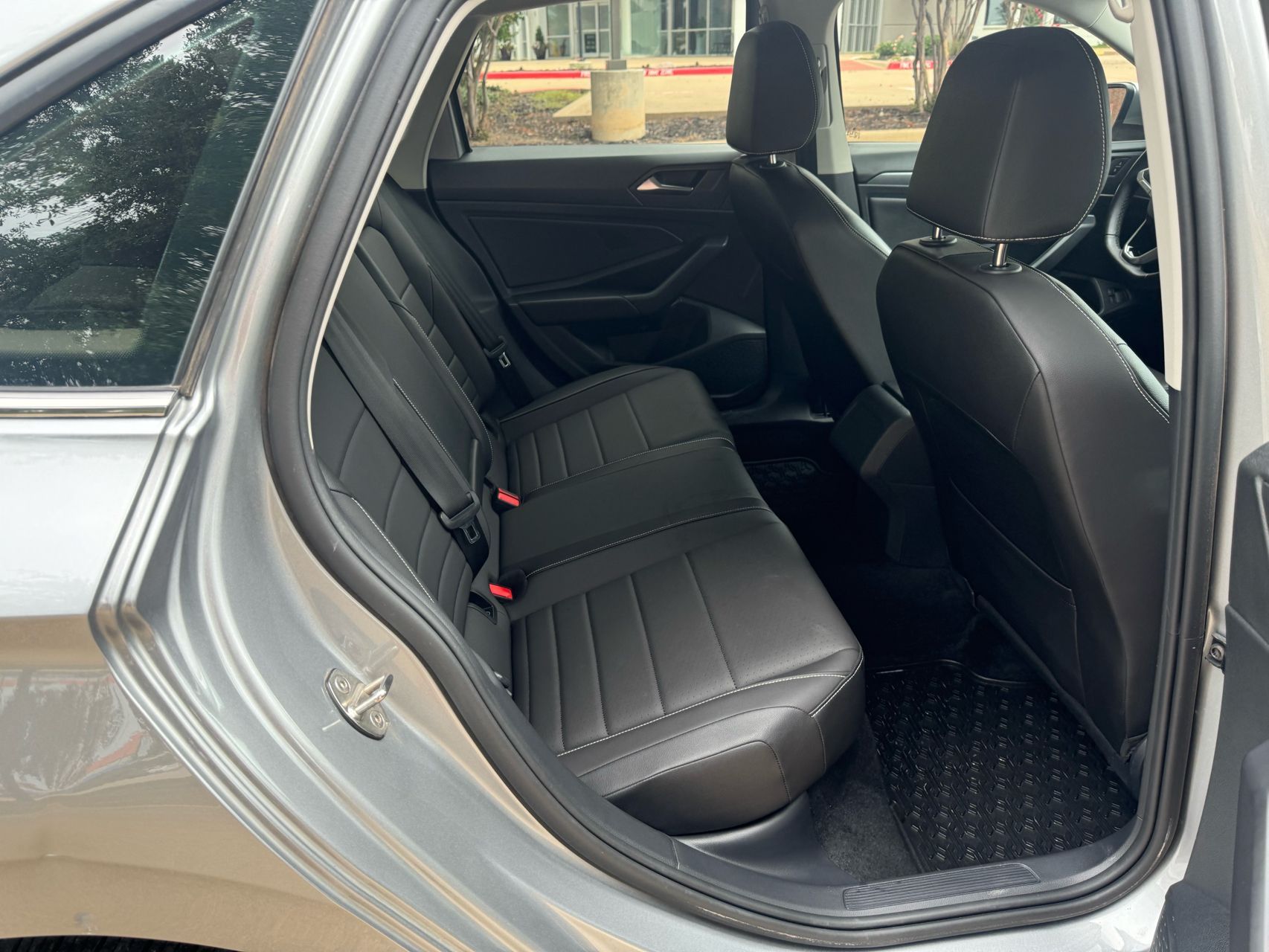 2024 Volkswagen Jetta SE photo 38