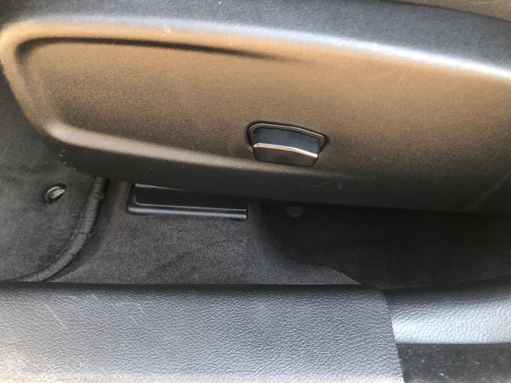 2018 Dodge Charger SXT photo 13