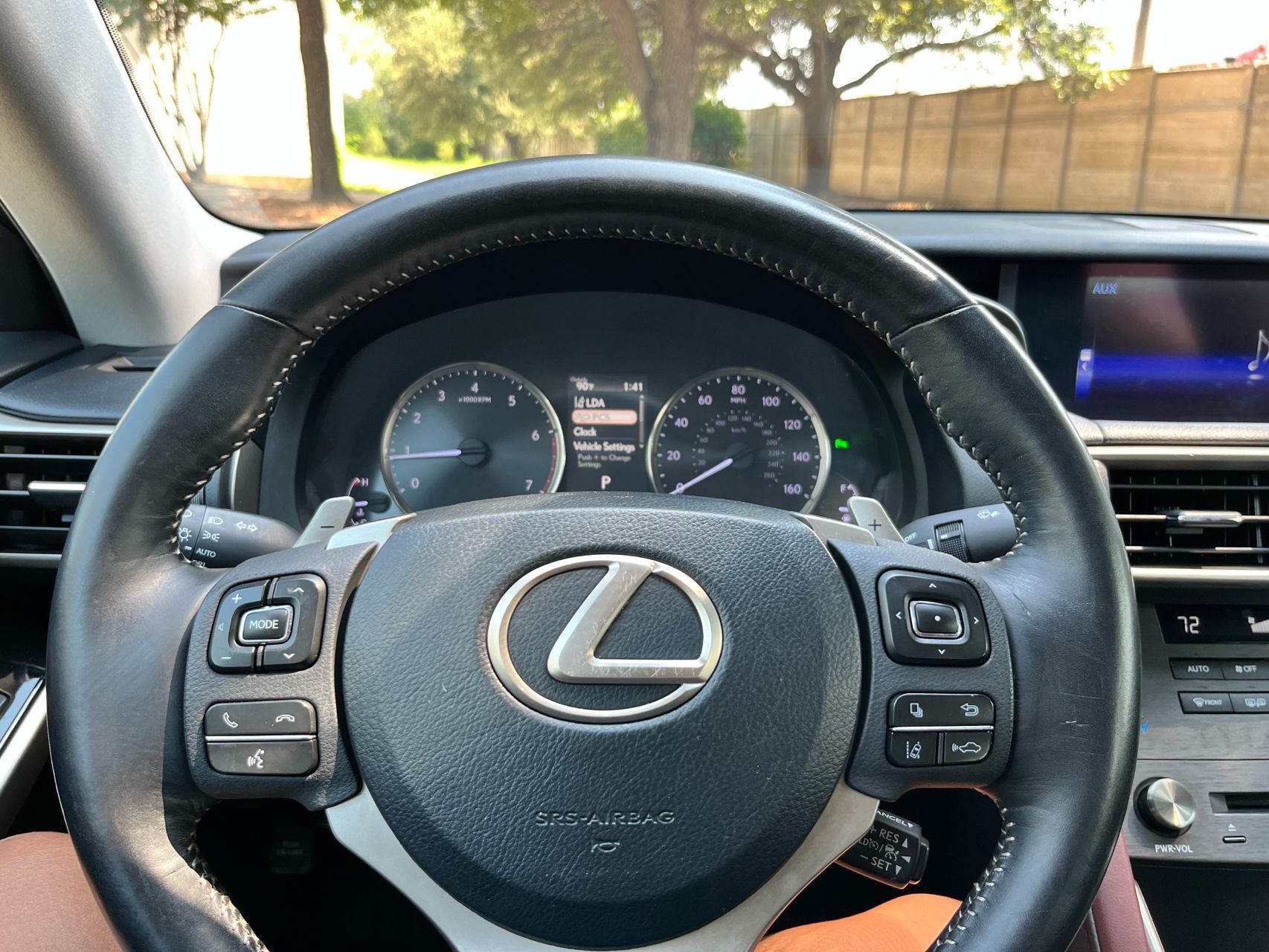 2019 Lexus IS 300 photo 19