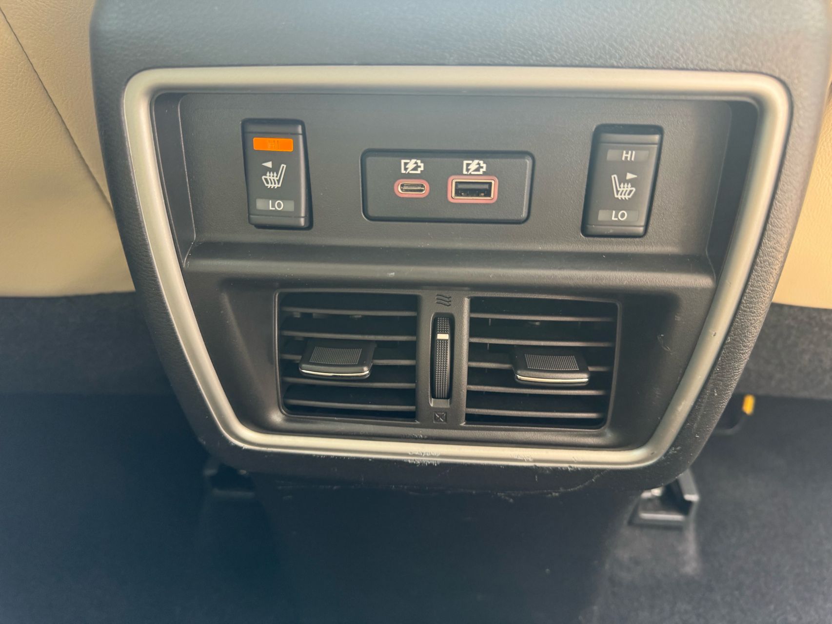 2023 Nissan Versa SV photo 49