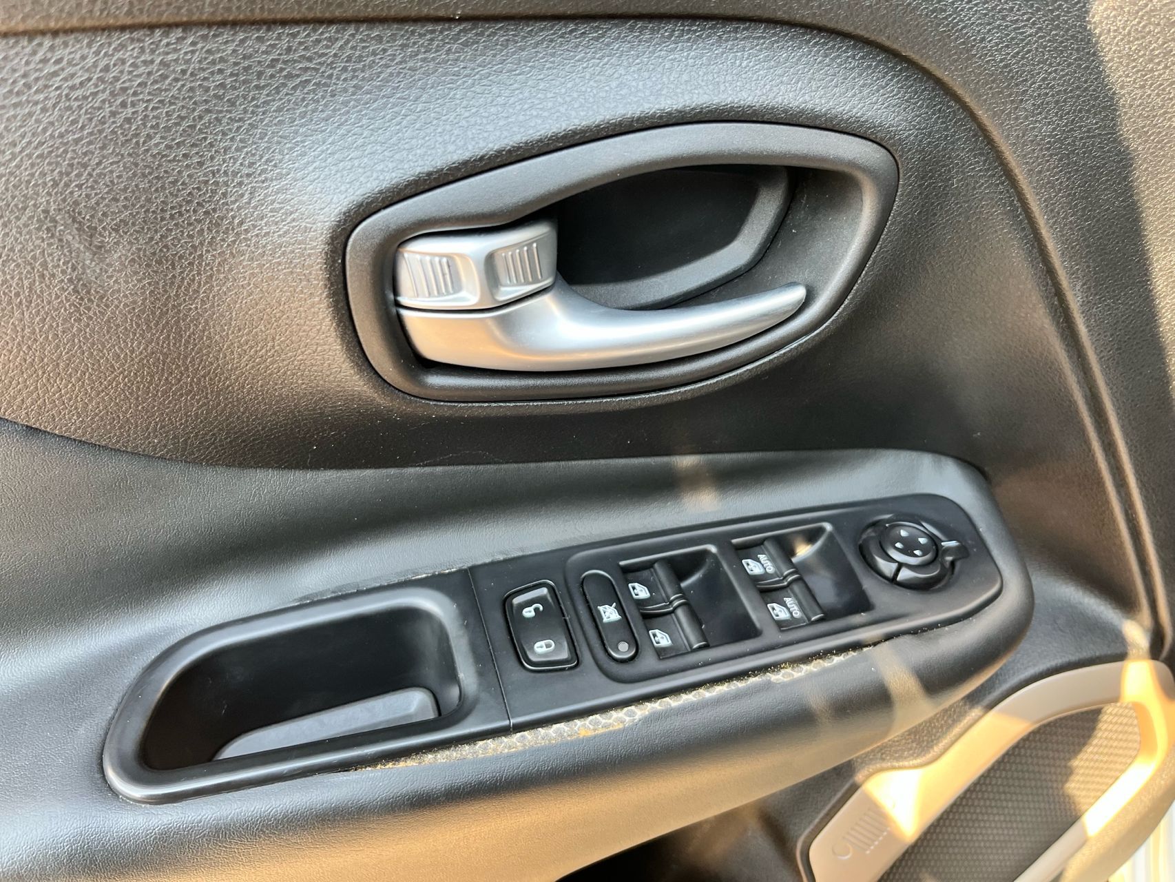 2018 Jeep Cherokee Latitude photo 57
