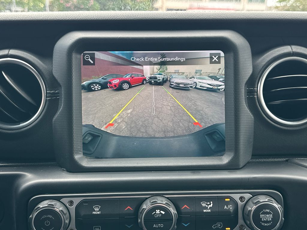 2021 Jeep Gladiator Overland - Photo 18