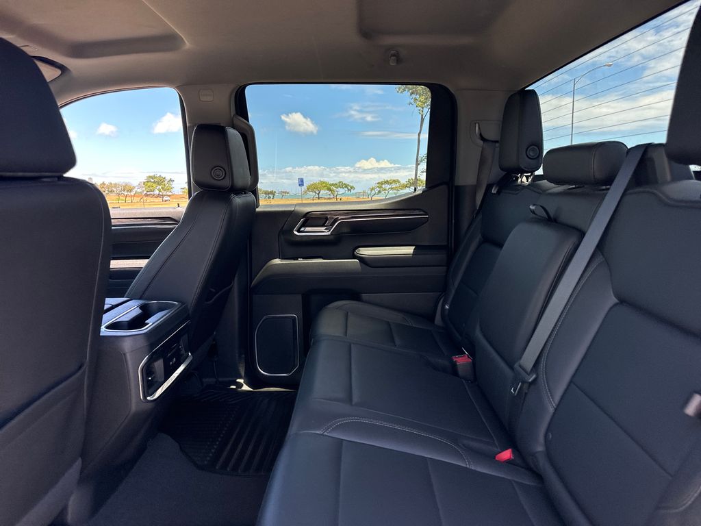 2023 Chevrolet Silverado 1500 LTZ - Photo 15