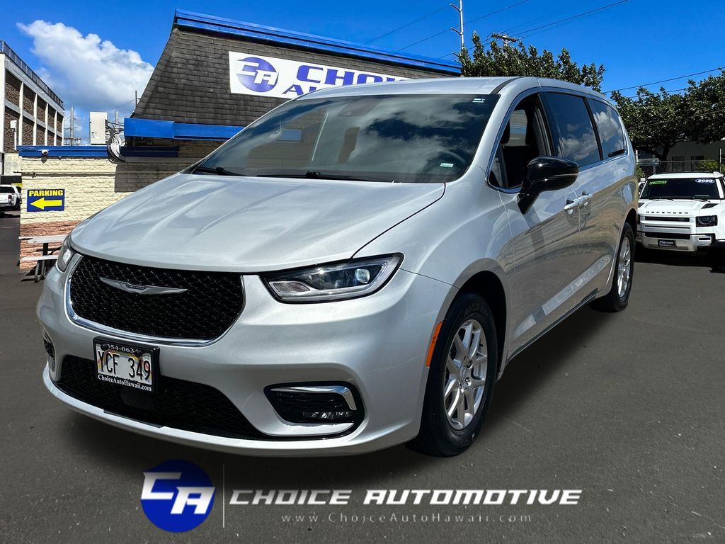 2026 Chrysler Pacifica Select at Choice Automotive, photo 1