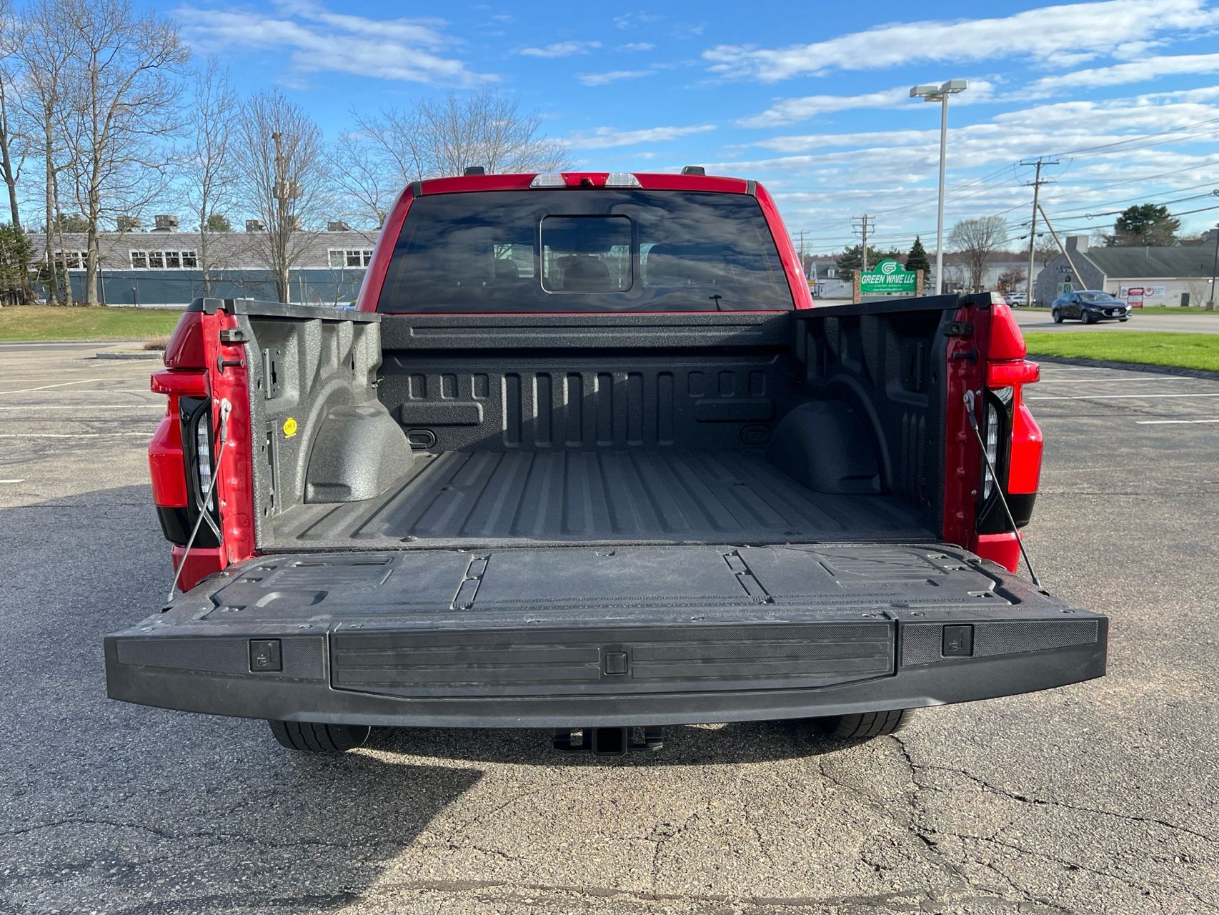2023 Ford F-150 Lightning Platinum - Photo 8
